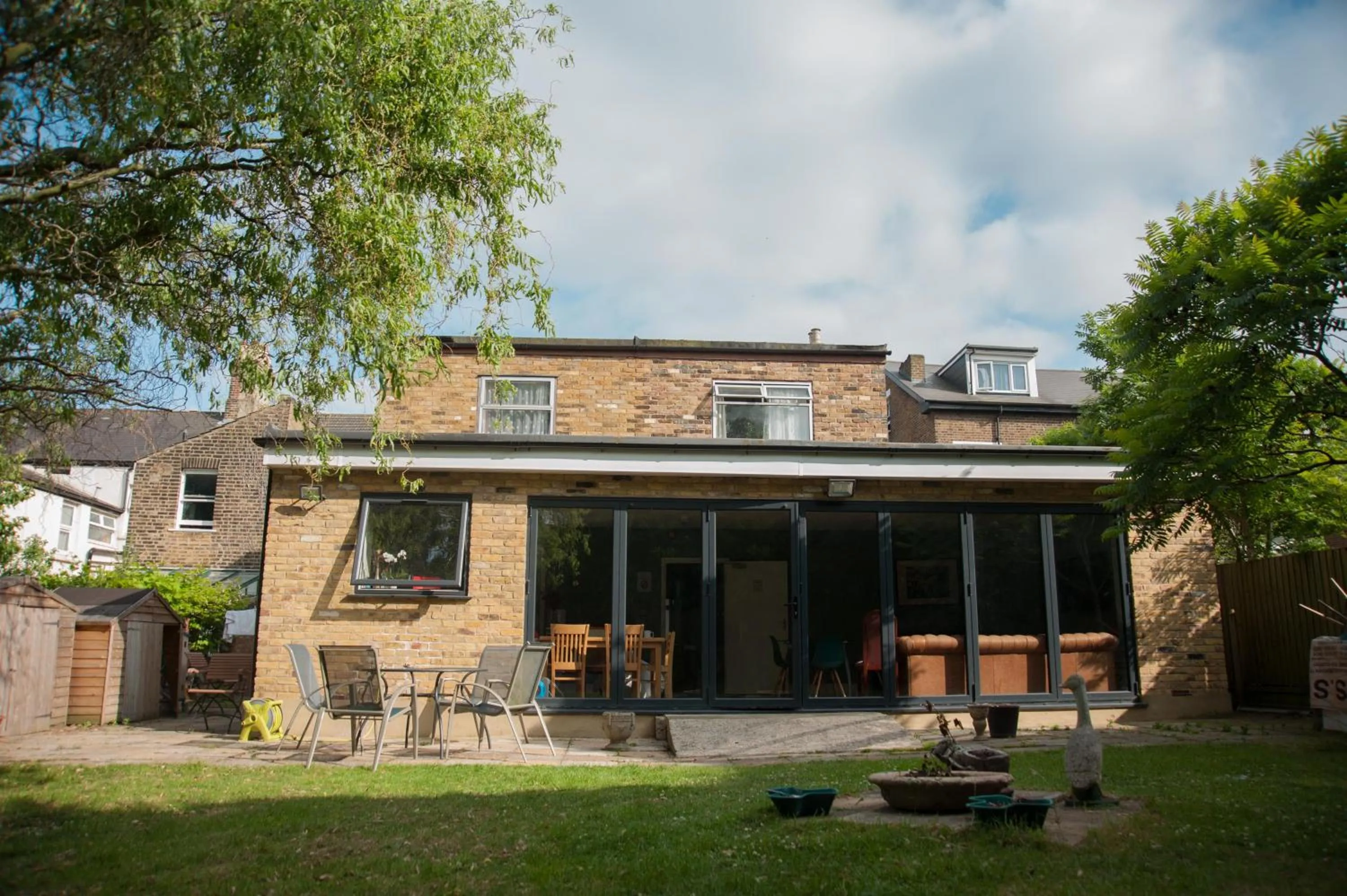 Garden, Property Building in Manor House London