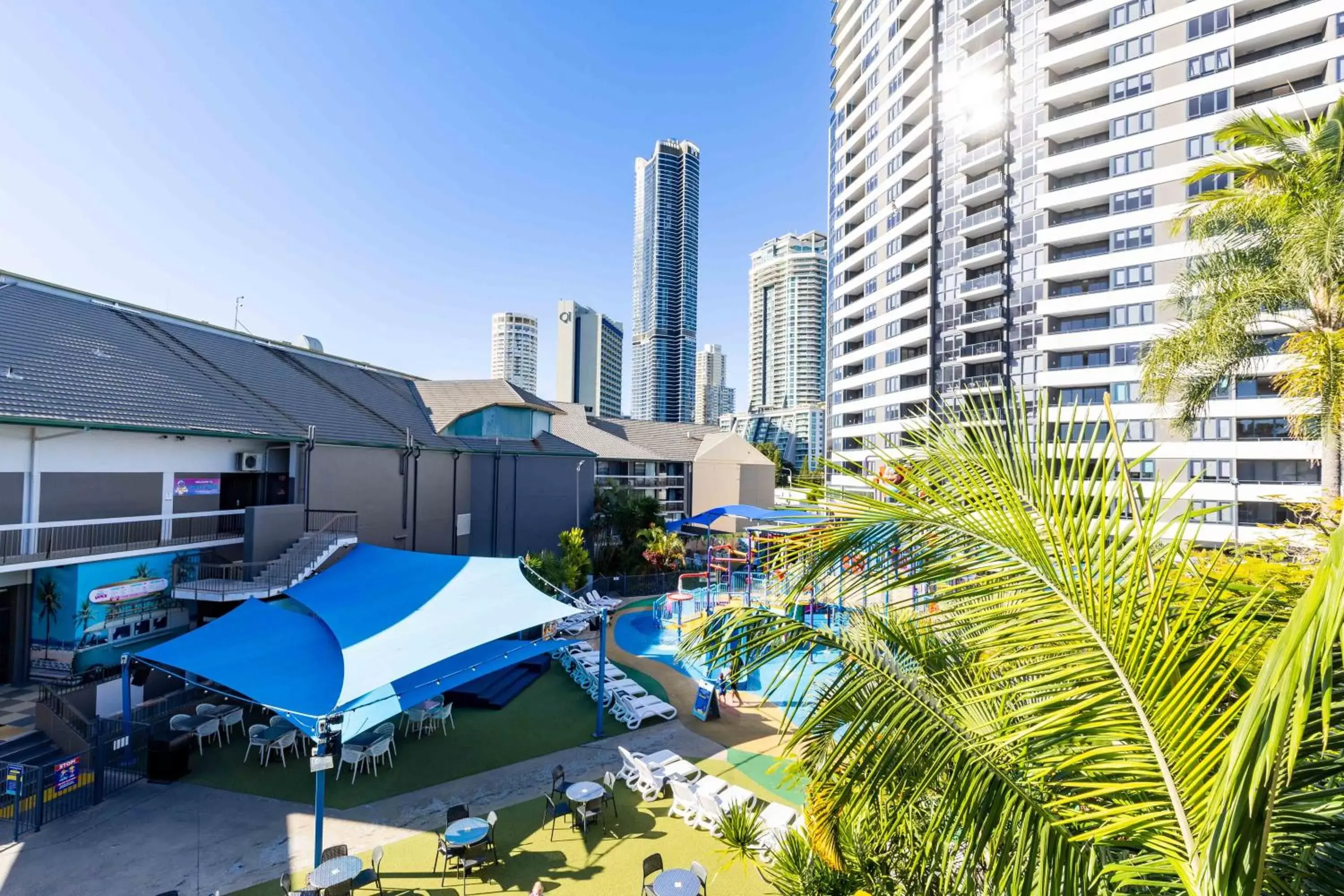 Balcony/Terrace, Swimming Pool in Paradise Resort Gold Coast
