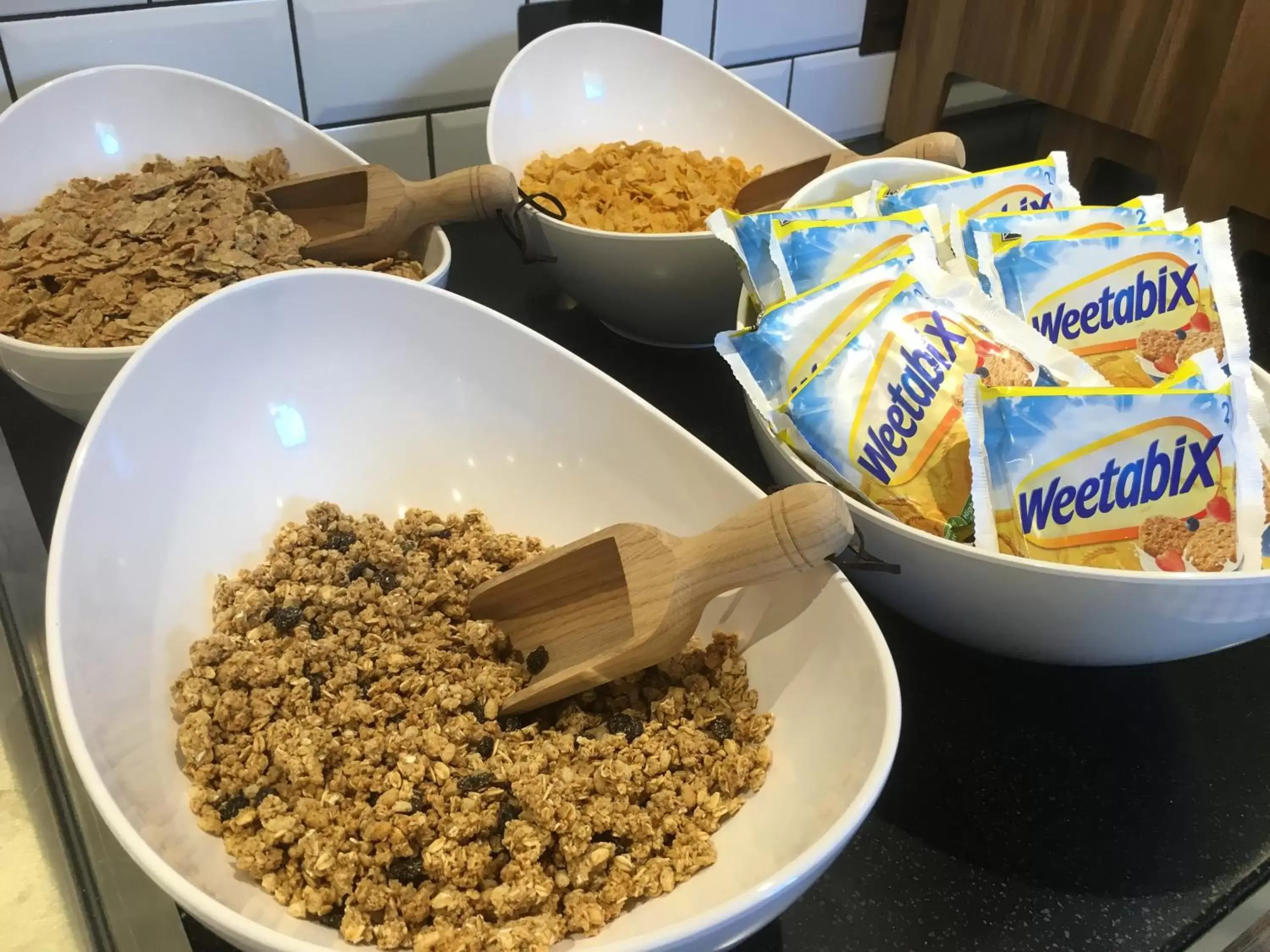 Breakfast in Holiday Inn Express St. Albans - M25, Jct.22 Breakfast in Holiday Inn Express St. Albans - M25, Jct.22