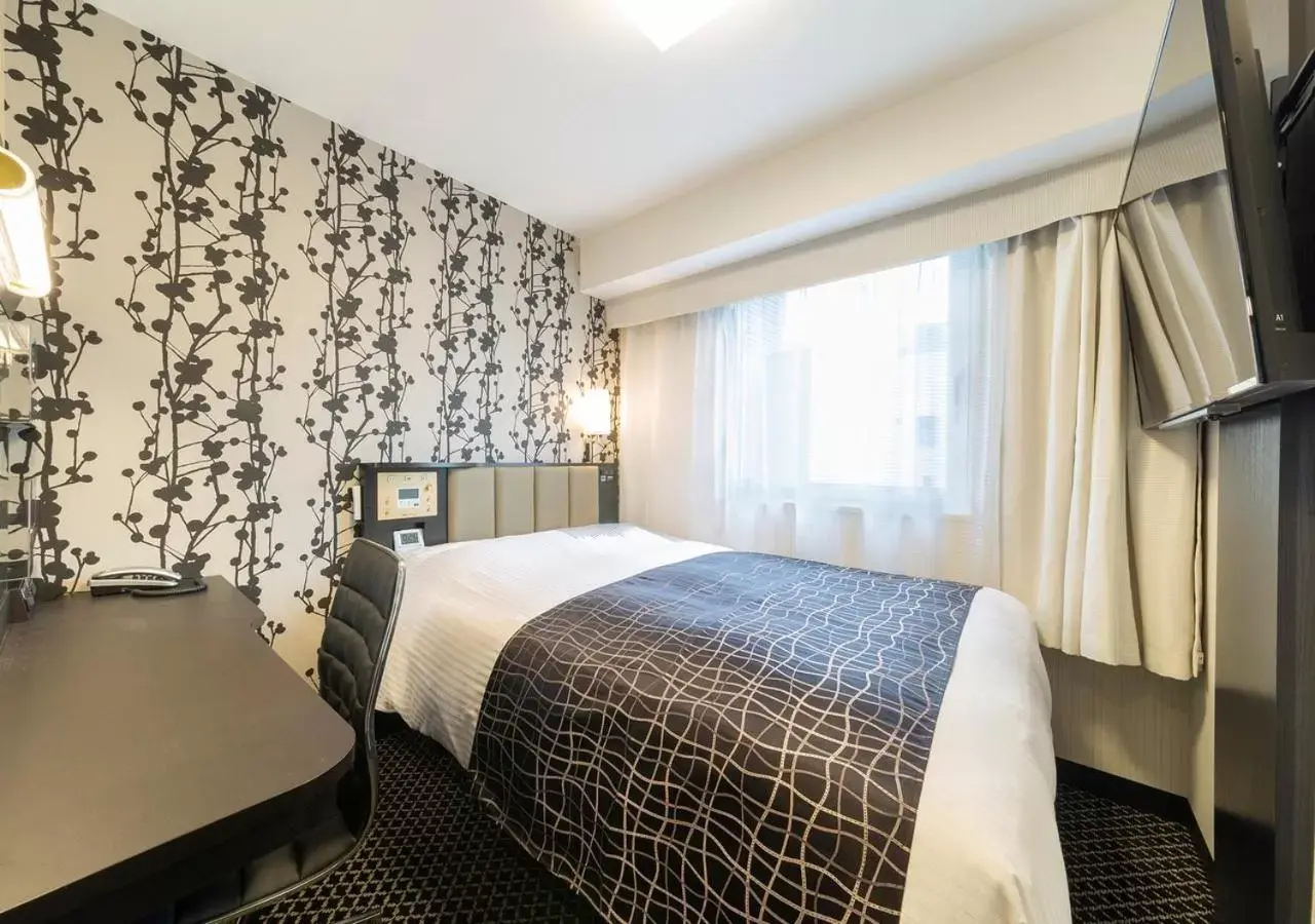 Photo of the whole room, Bed in APA Hotel Yodoyabashi Kitahama Ekimae Photo of the whole room, Bed in APA Hotel Yodoyabashi Kitahama Ekimae