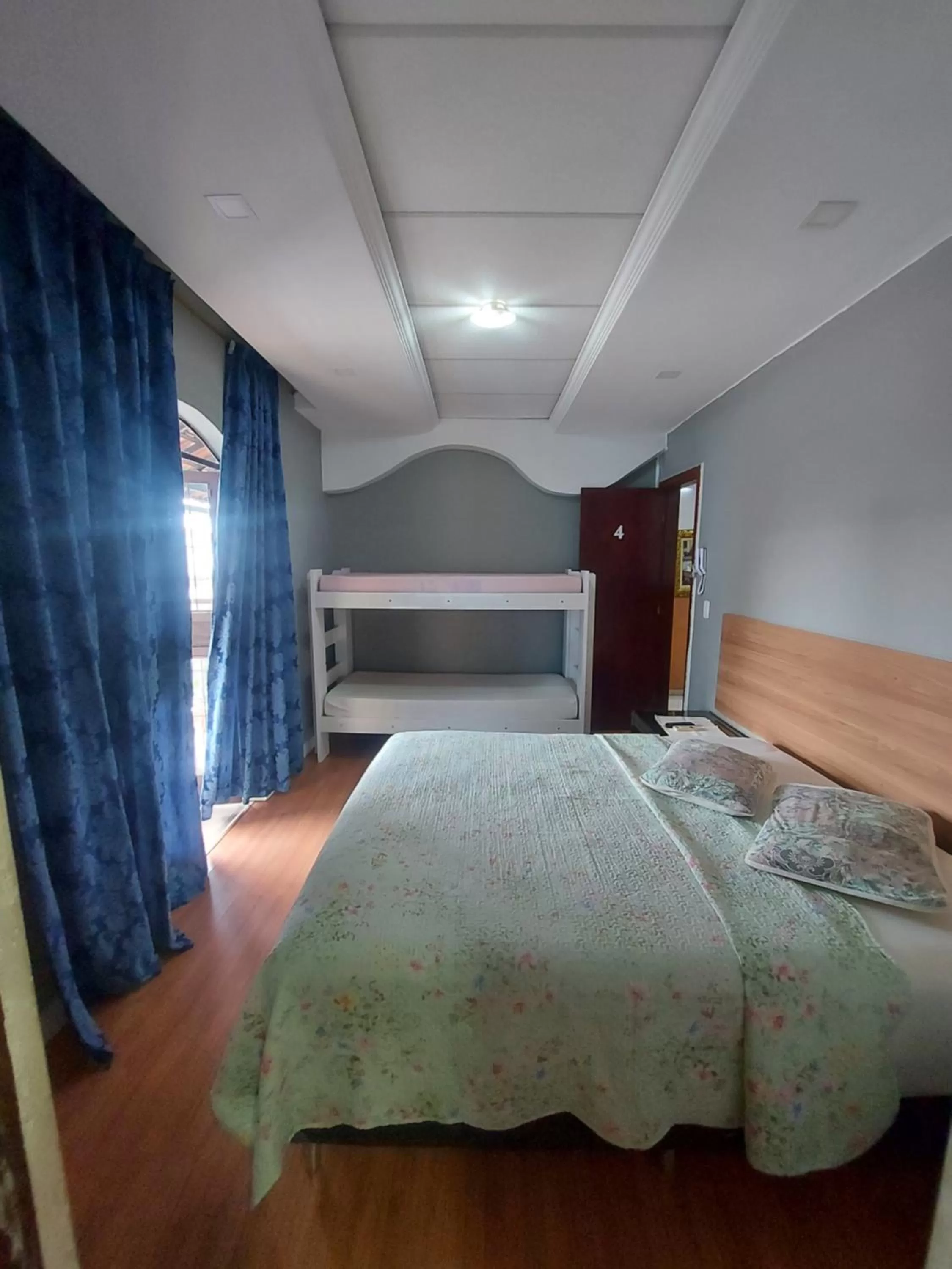 Photo of the whole room, Bed in Pousada Casa Familia