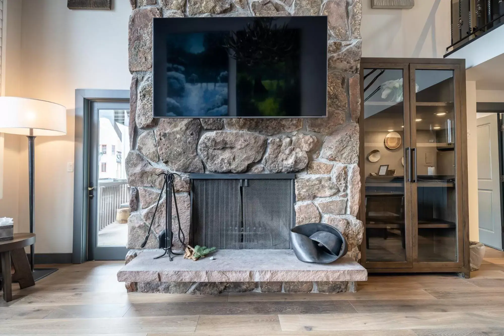 TV and multimedia in Lodge at Vail Condominiums