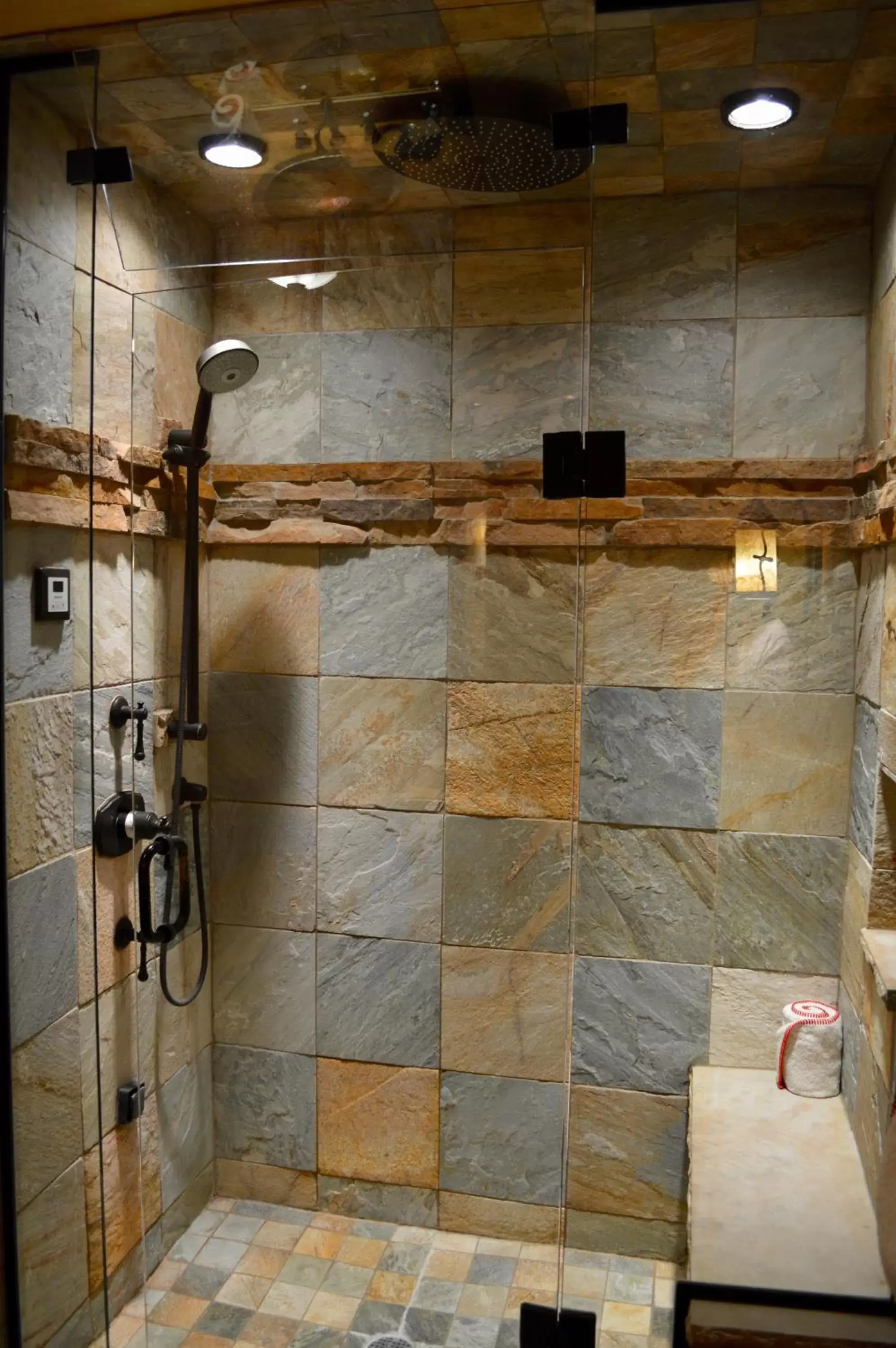 Shower, Bathroom in Niwot Inn & Spa