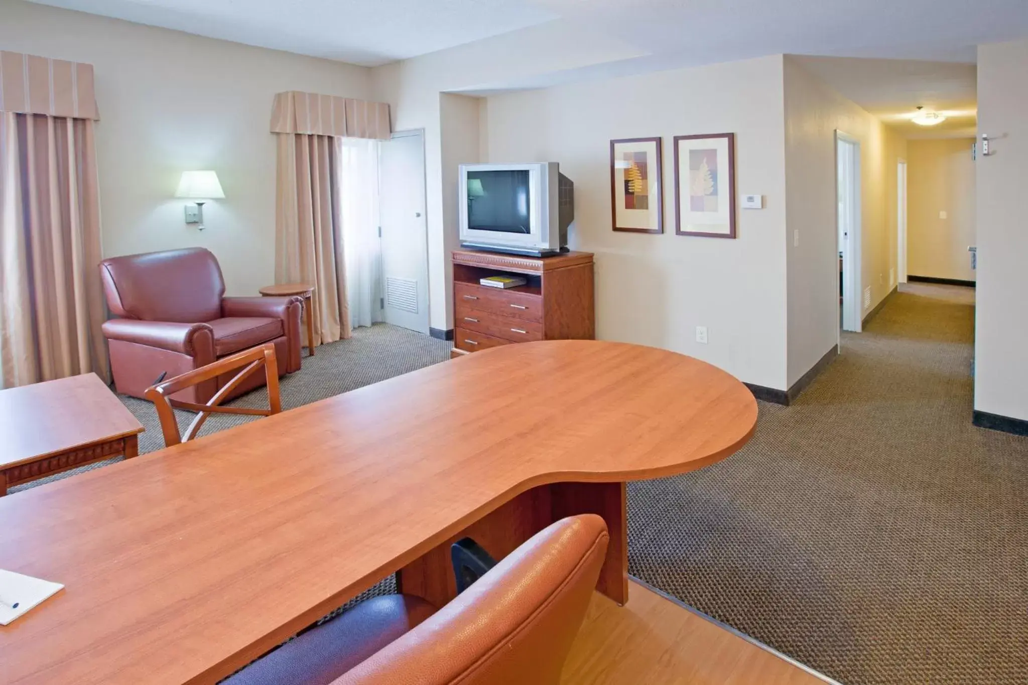 Photo of the whole room, Seating Area in Candlewood Suites Indianapolis Downtown Medical District, an IHG Hotel