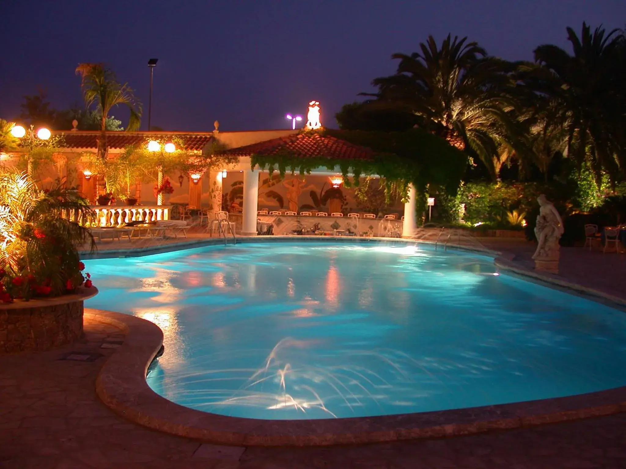 Property building, Swimming Pool in Sant Alphio Garden Hotel & SPA