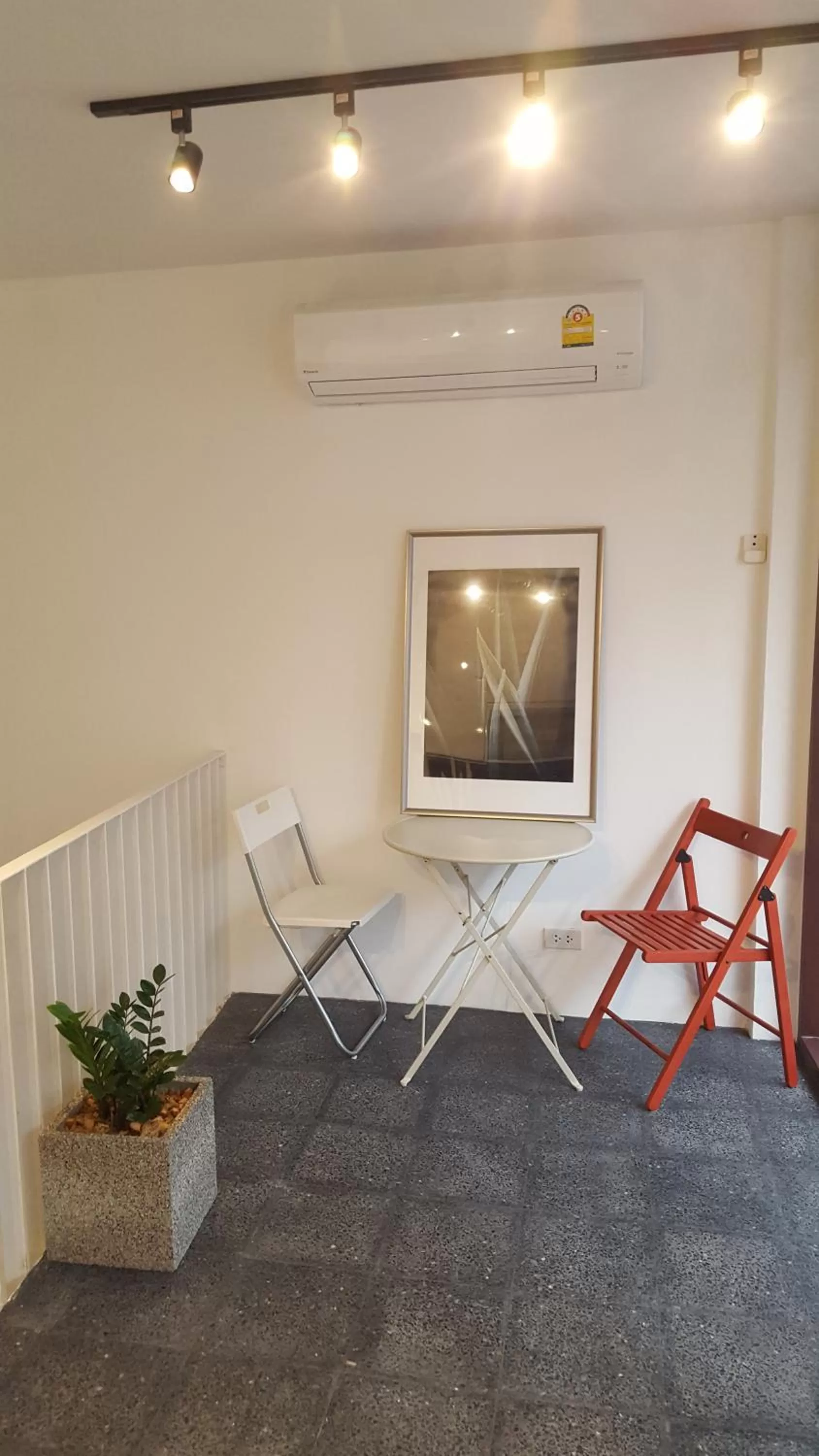 Haus Sathorn 21 Bed and Breakfast