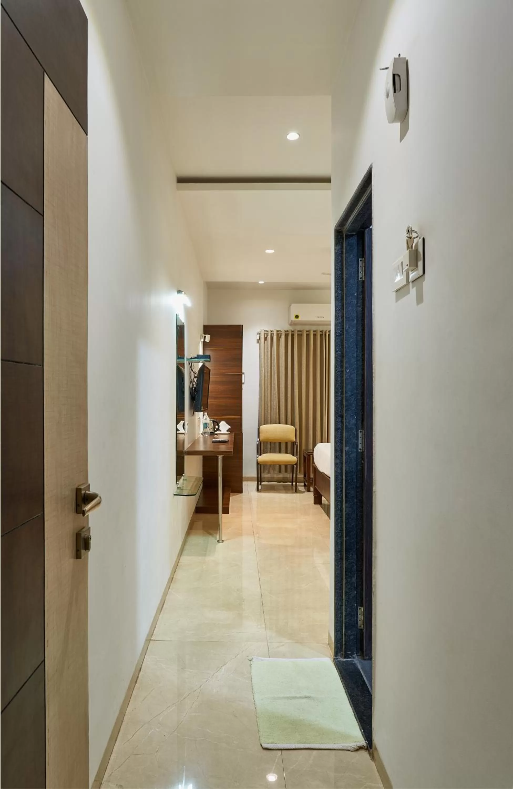 Photo of the whole room, Lobby/Reception in Hotel Fortune Inn