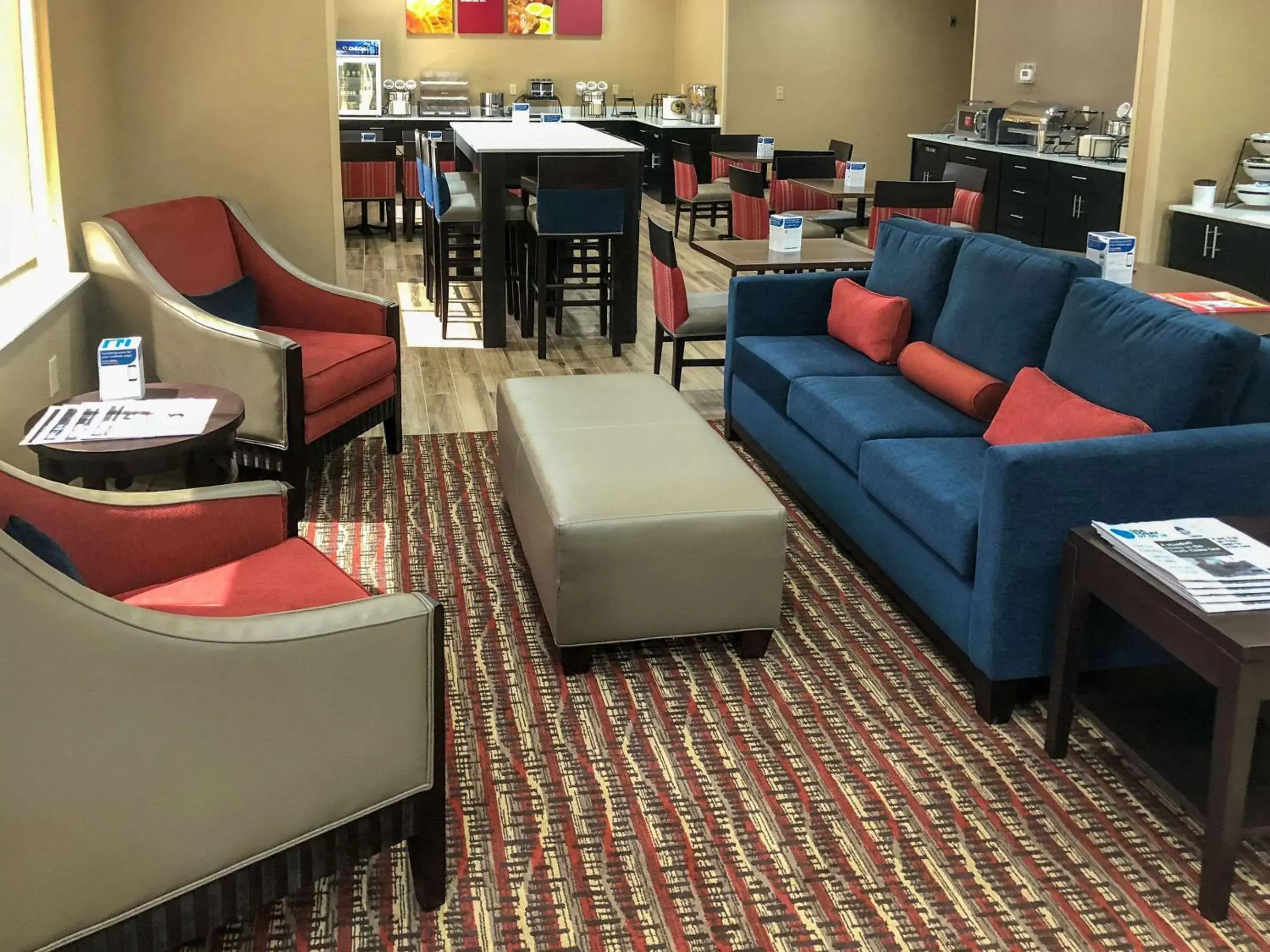Lobby or reception, Seating Area in Comfort Inn Wichita Falls near University