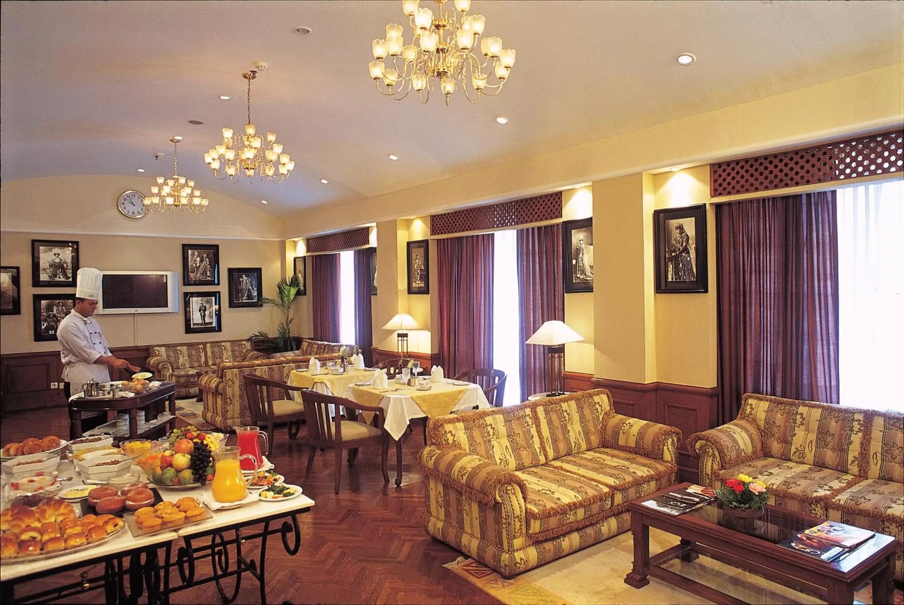 Lounge or bar in Radisson Hotel Kathmandu