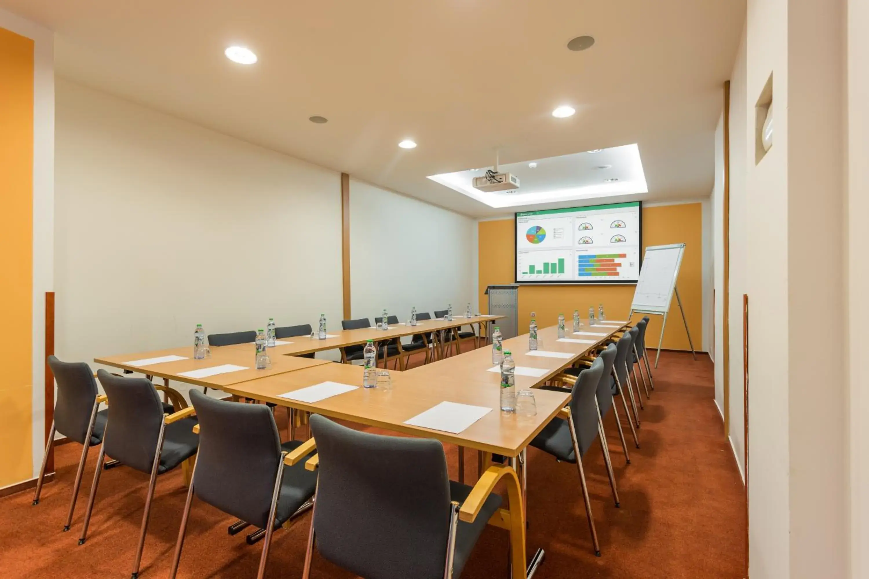 Business facilities in Hotel Globus