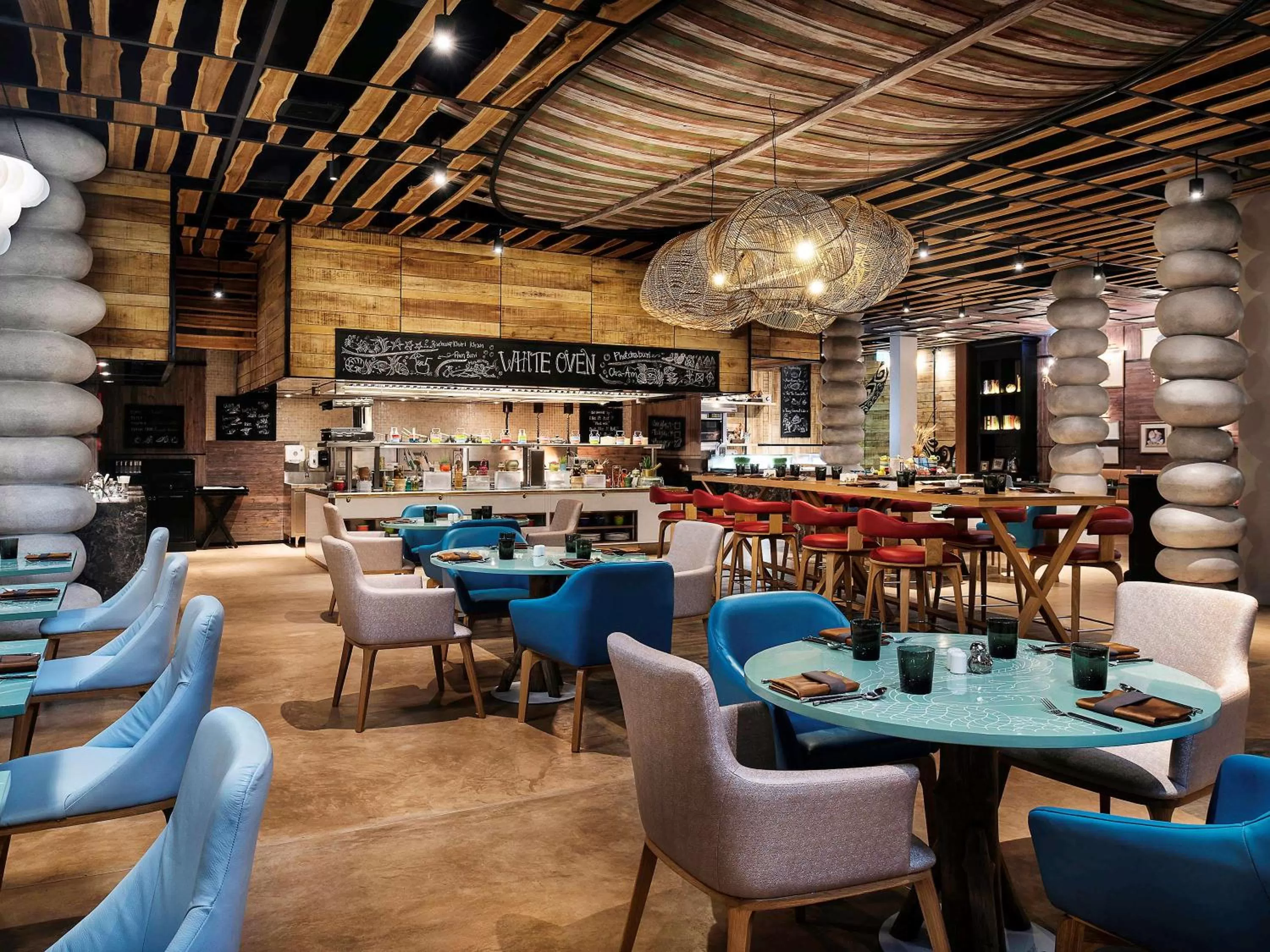 Restaurant/places to eat in SO/ Sofitel Hua Hin