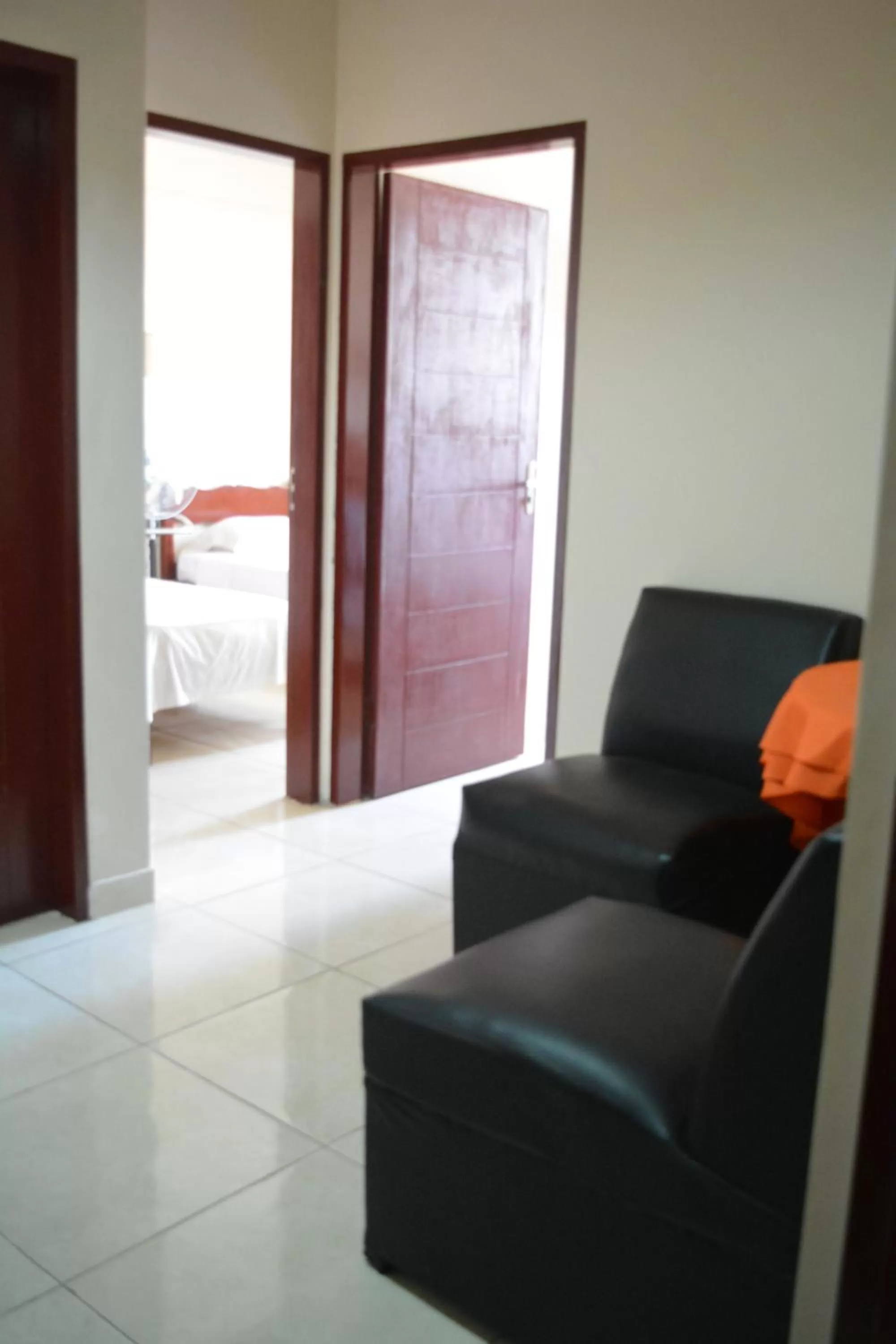 Living room, Bed in Hotel Viru Viru II