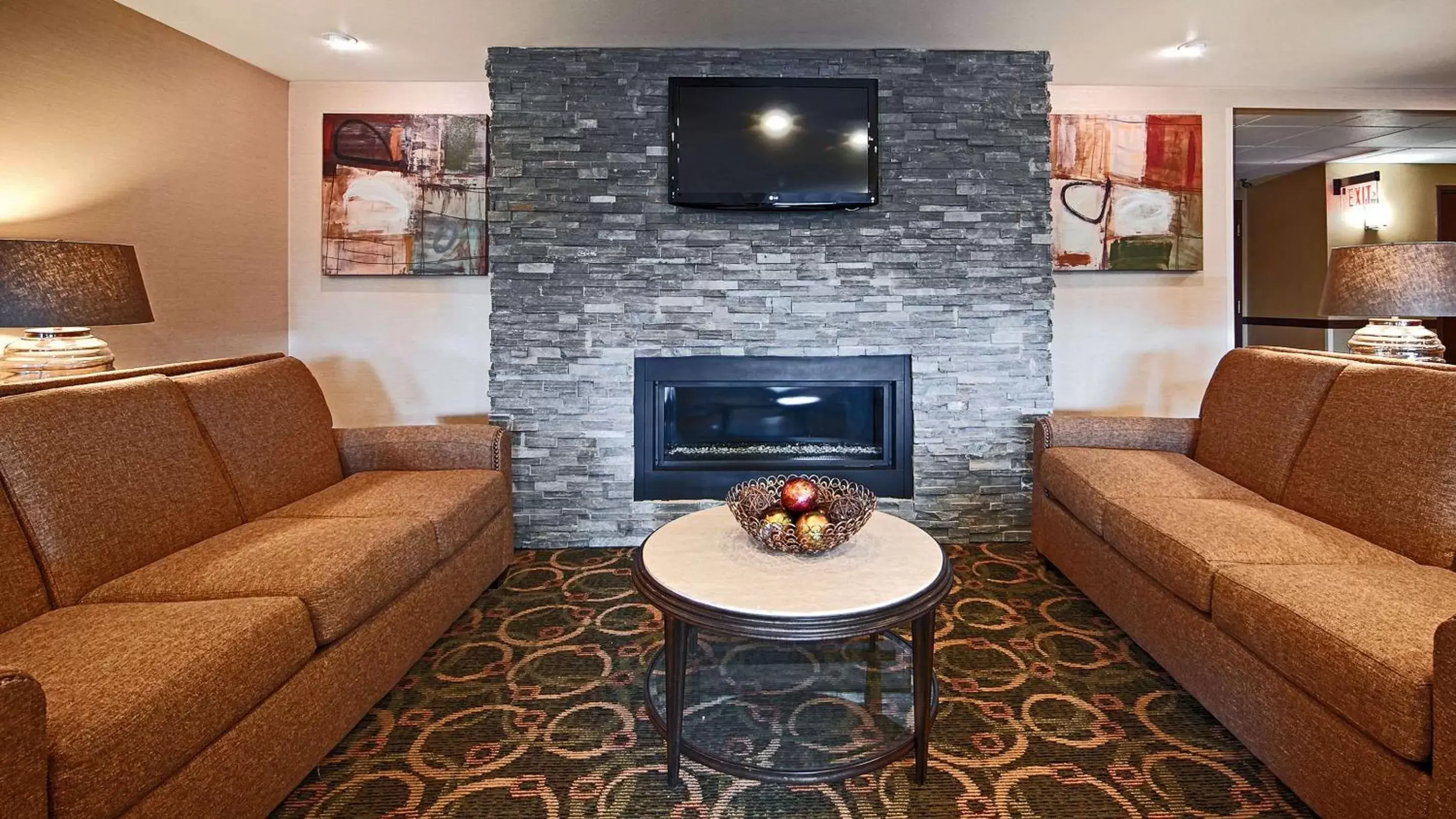 Lobby or reception, Seating Area in Comfort Inn & Suites Copley Akron