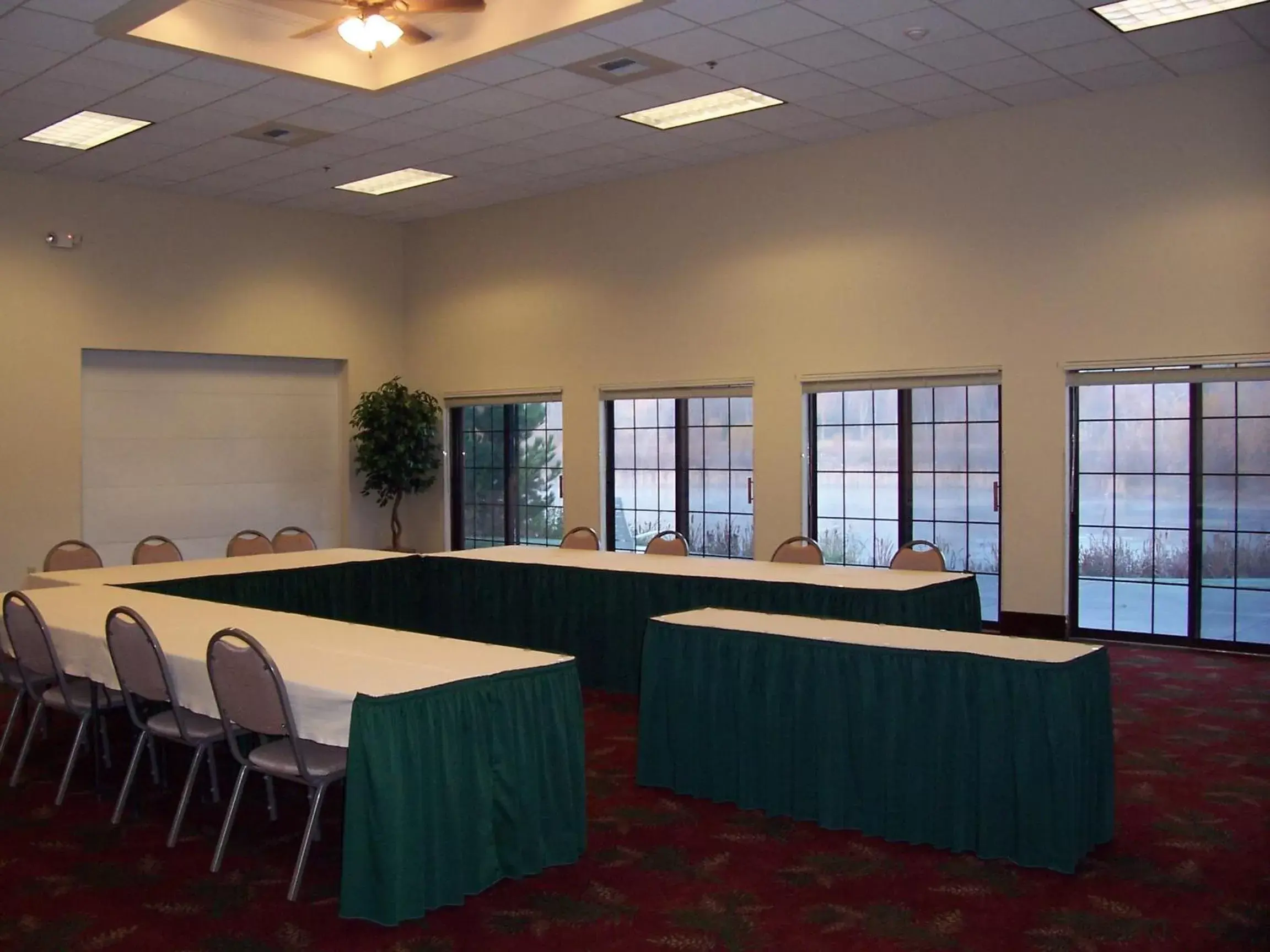 Banquet/Function facilities in Bitterroot River Inn and Conference Center