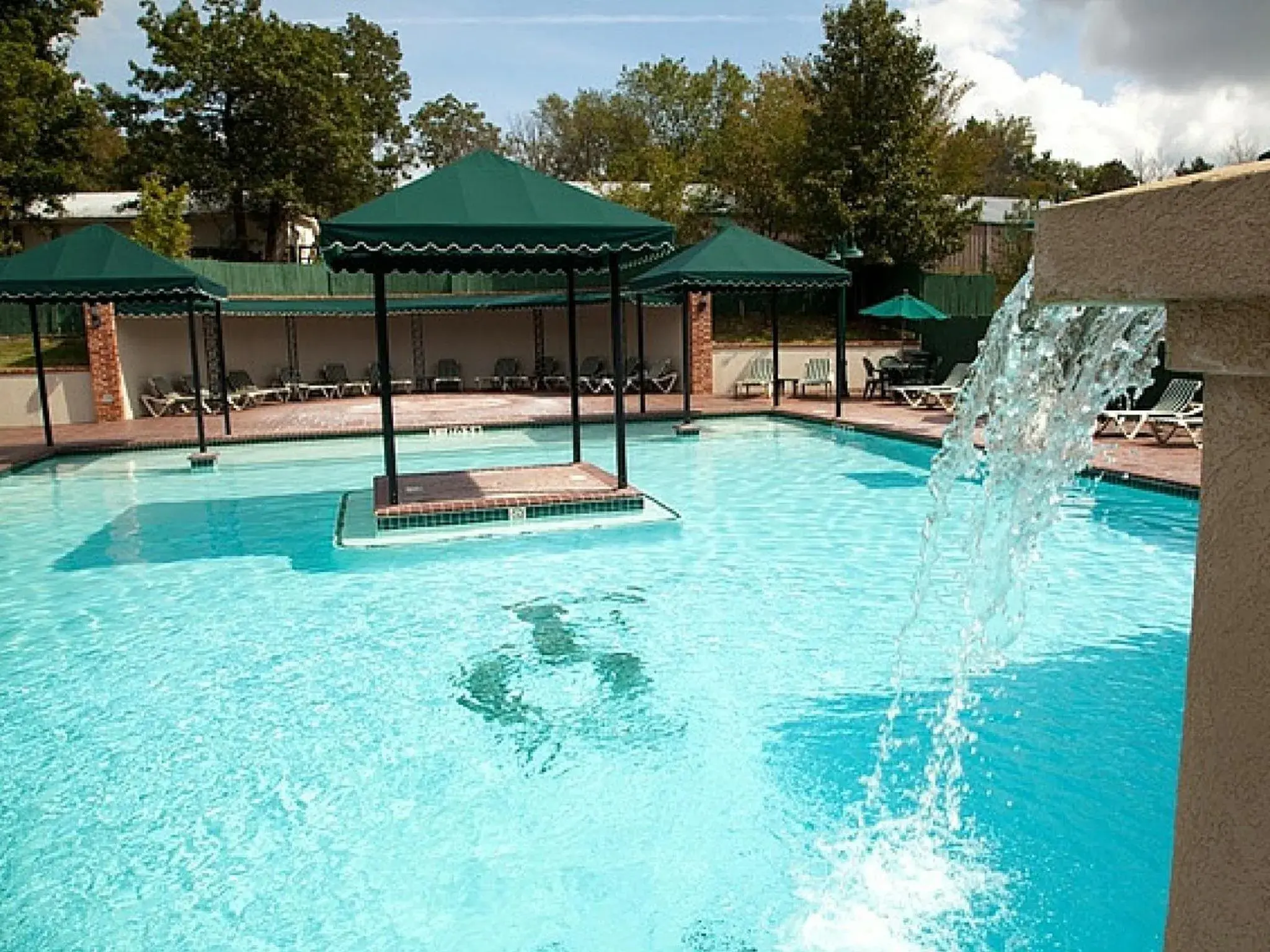 Swimming Pool in French Quarter Resort