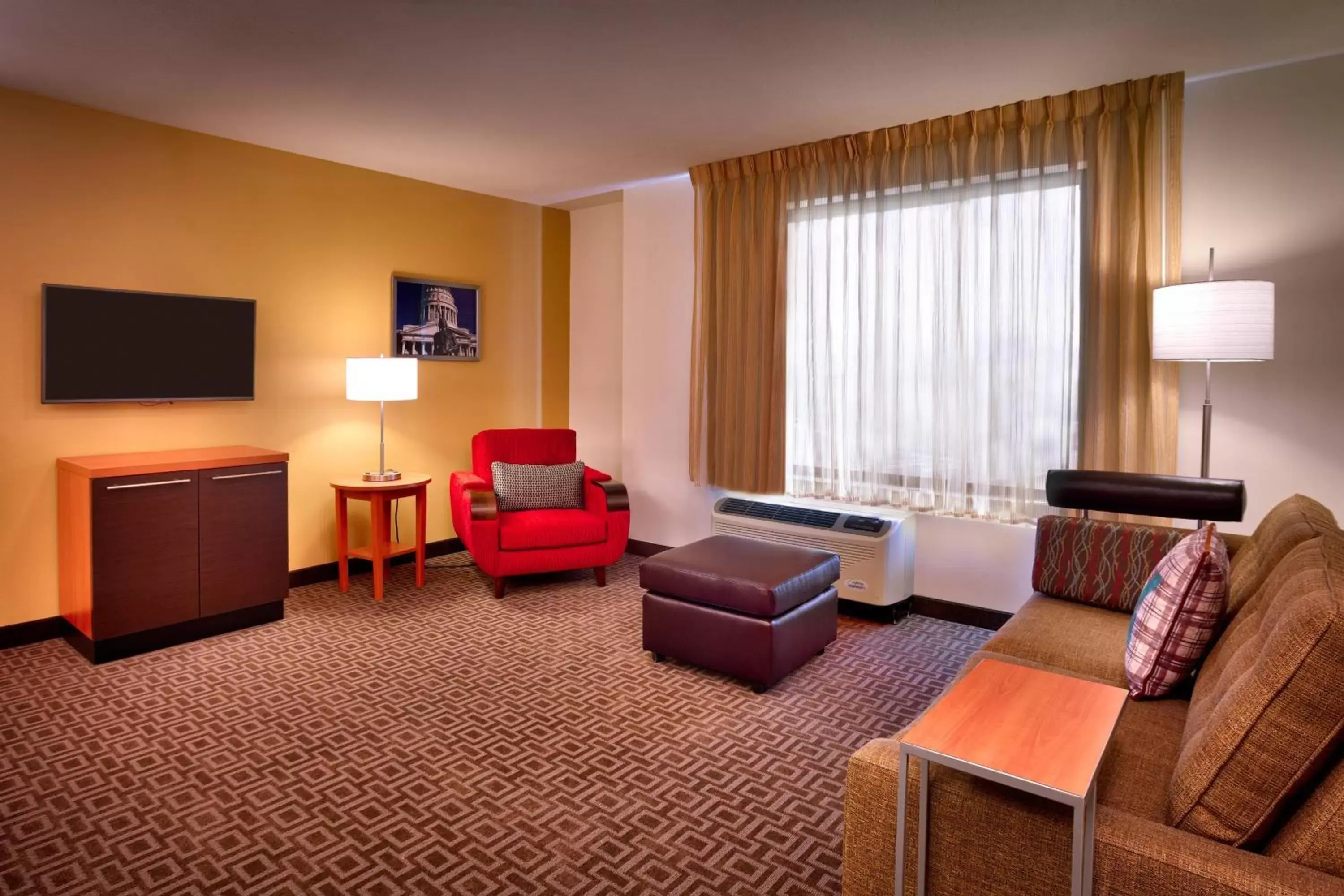 Living room, Seating Area in TownePlace Suites by Marriott Salt Lake City-West Valley