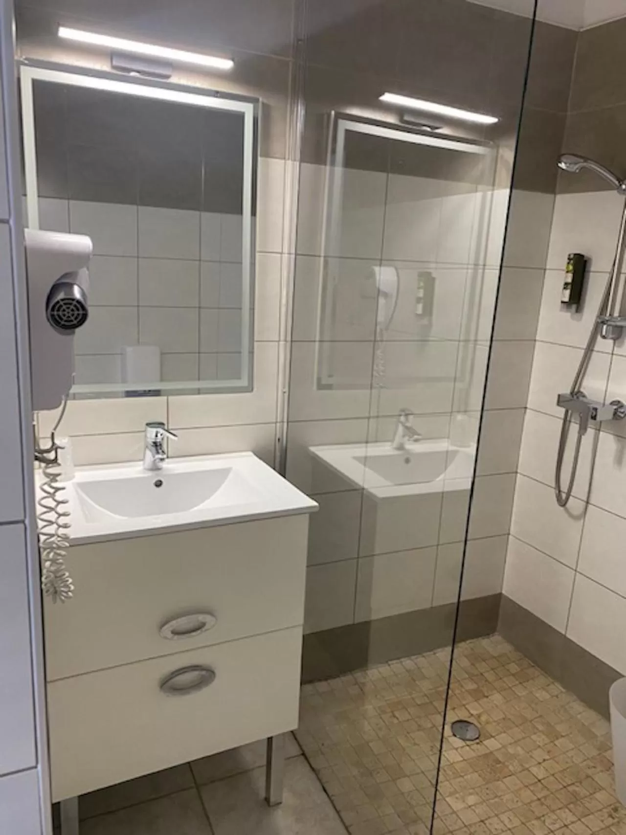 LOGIS Hôtel La Chaumière