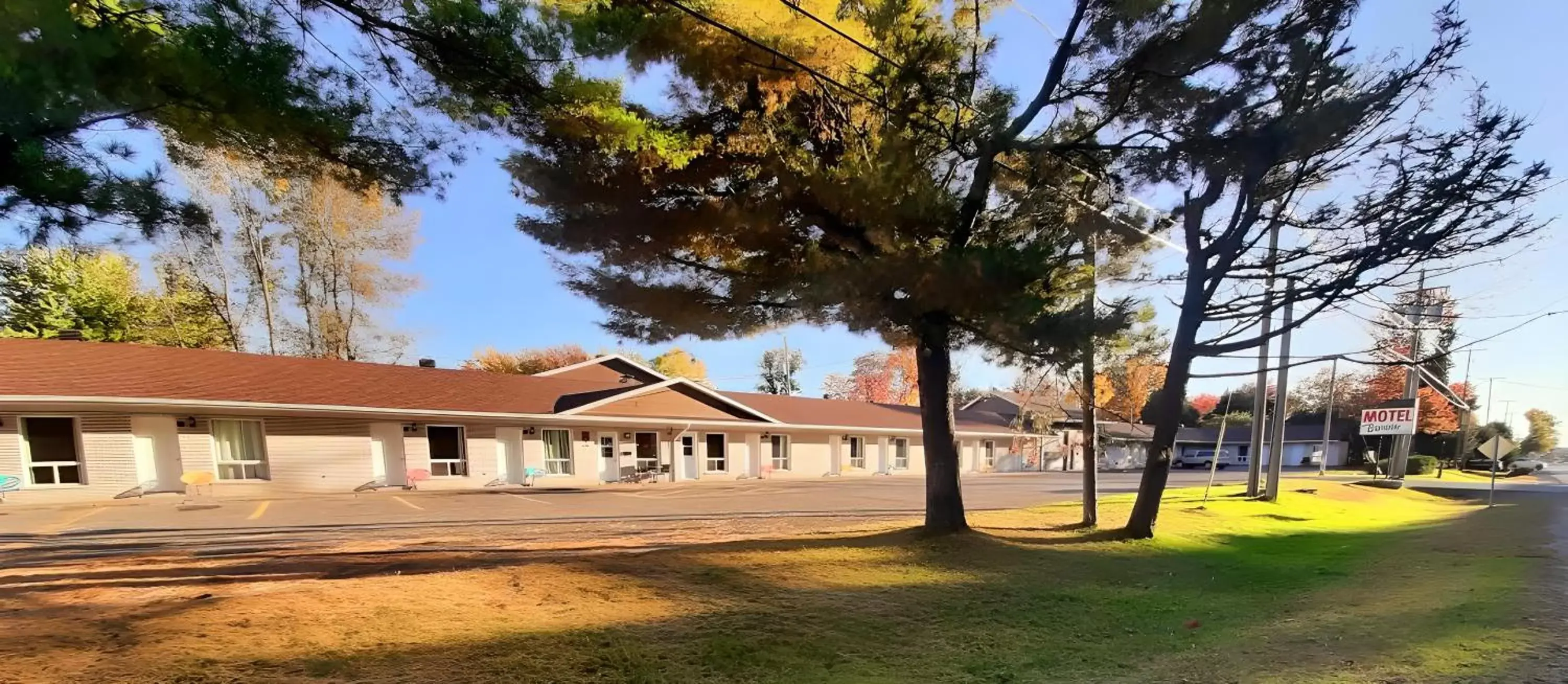 Property Building in Motel Bonsoir