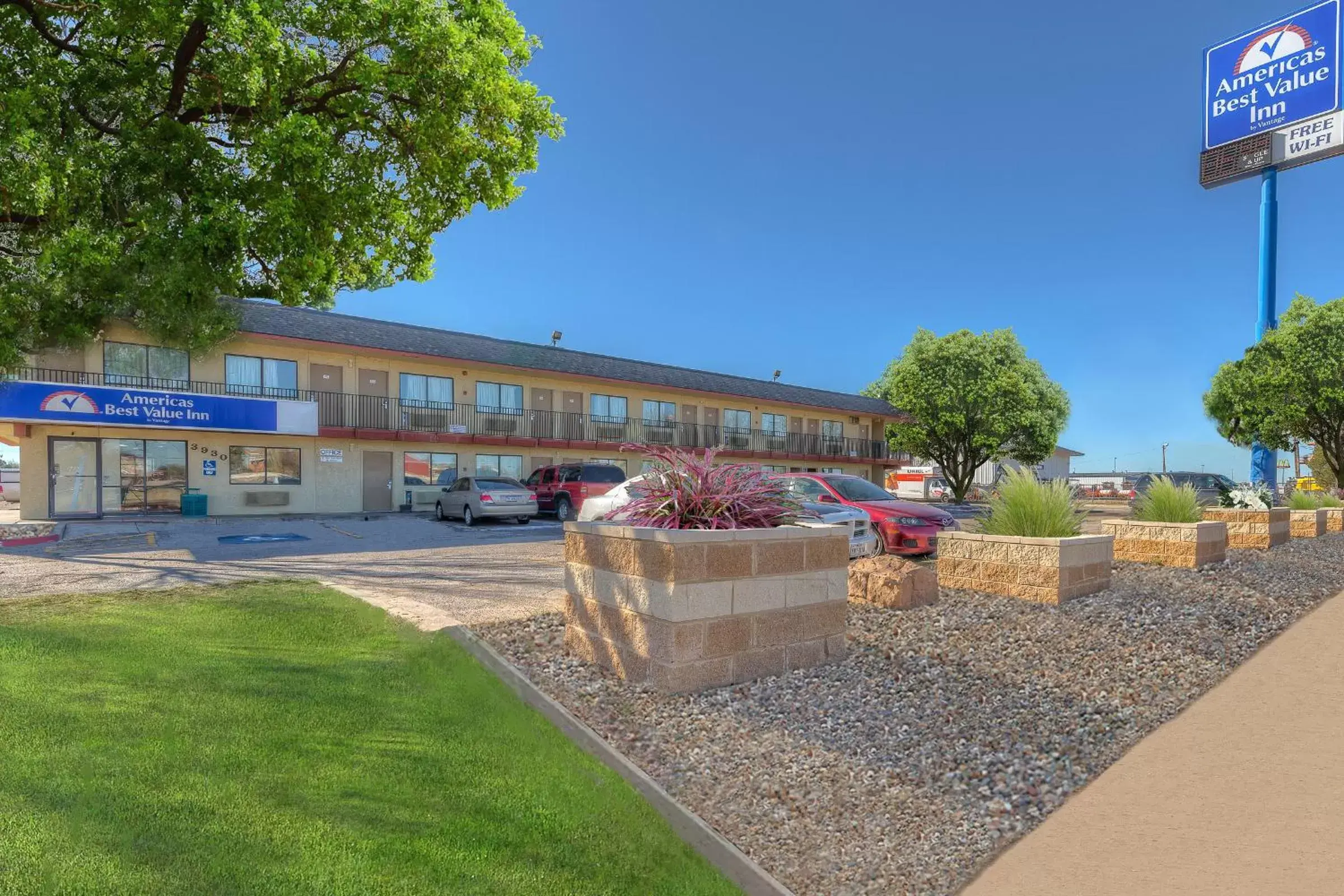 Property Building in Americas Best Value Inn Amarillo Airport/Grand Street