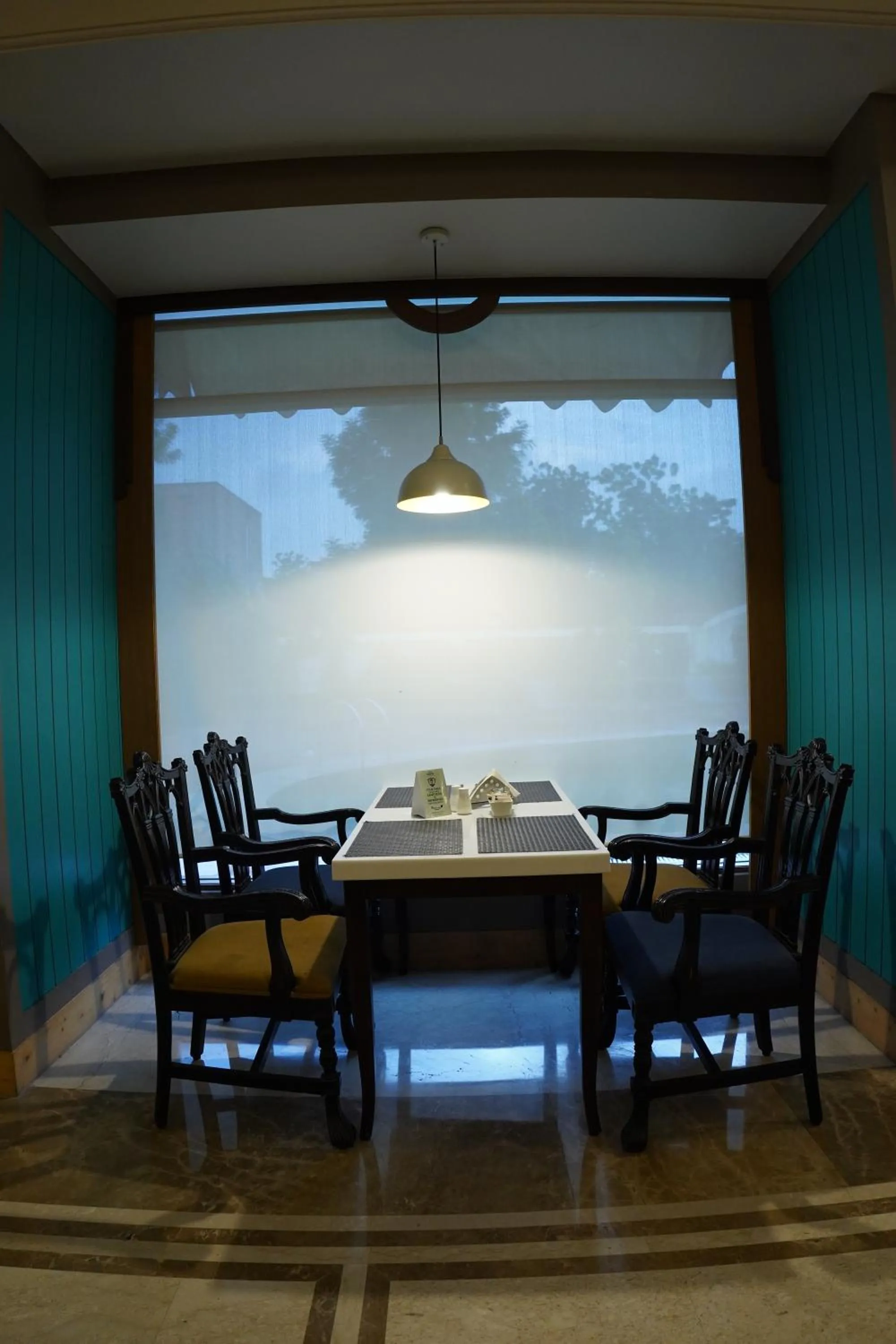 Dining area in Park Plaza Jodhpur