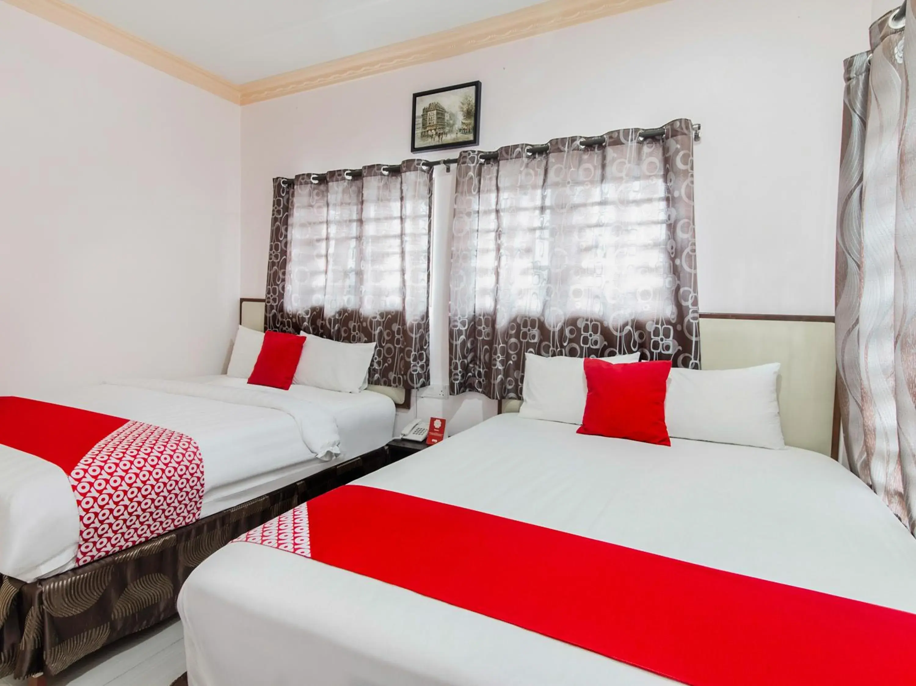 Bed in Super OYO 258 Hotel SMC Alam Avenue