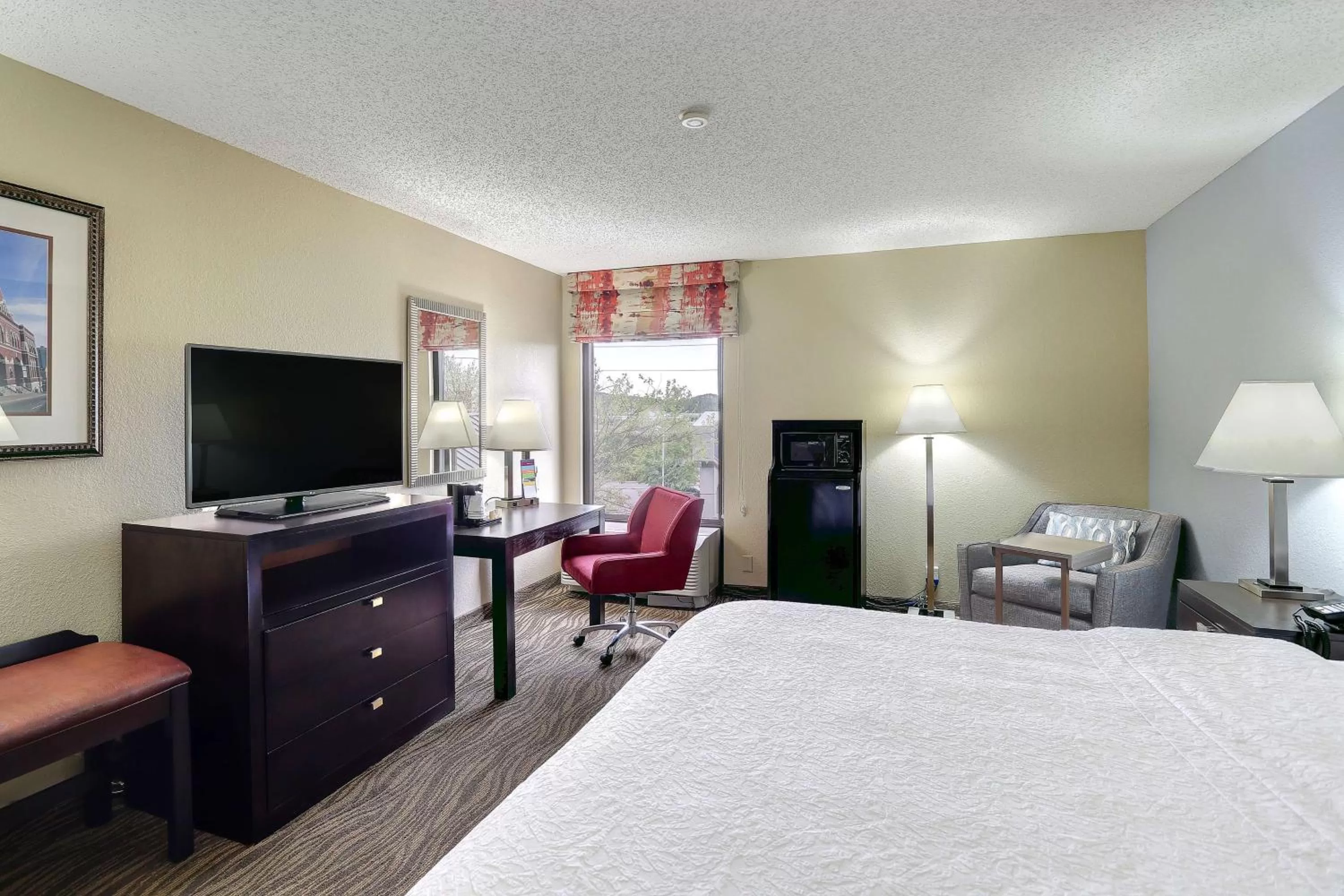 Bedroom, Bed in Hampton Inn Nashville-I-24 Hickory Hollow
