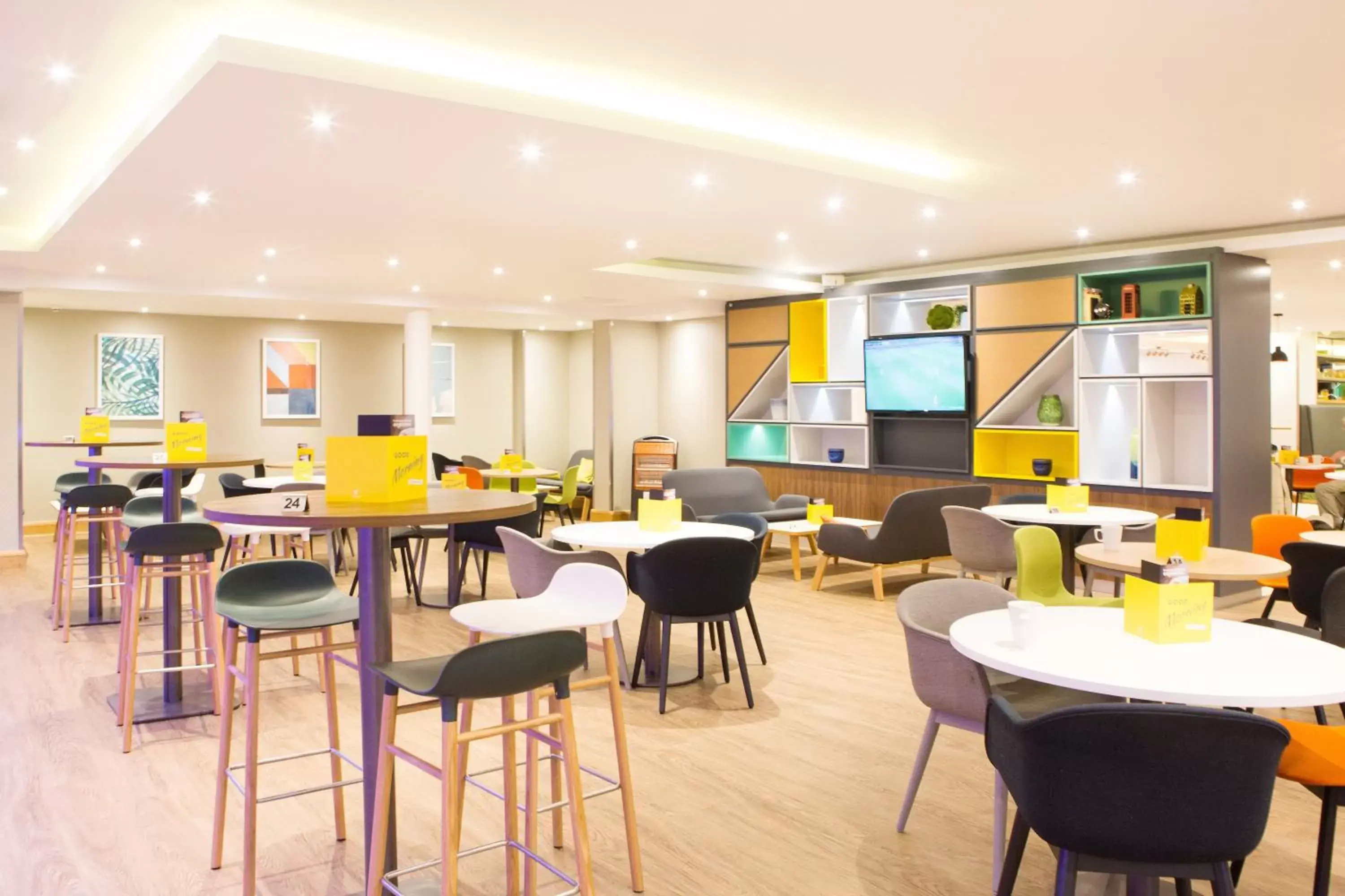 Restaurant/Places to Eat in Holiday Inn London - Gatwick Airport, an IHG Hotel