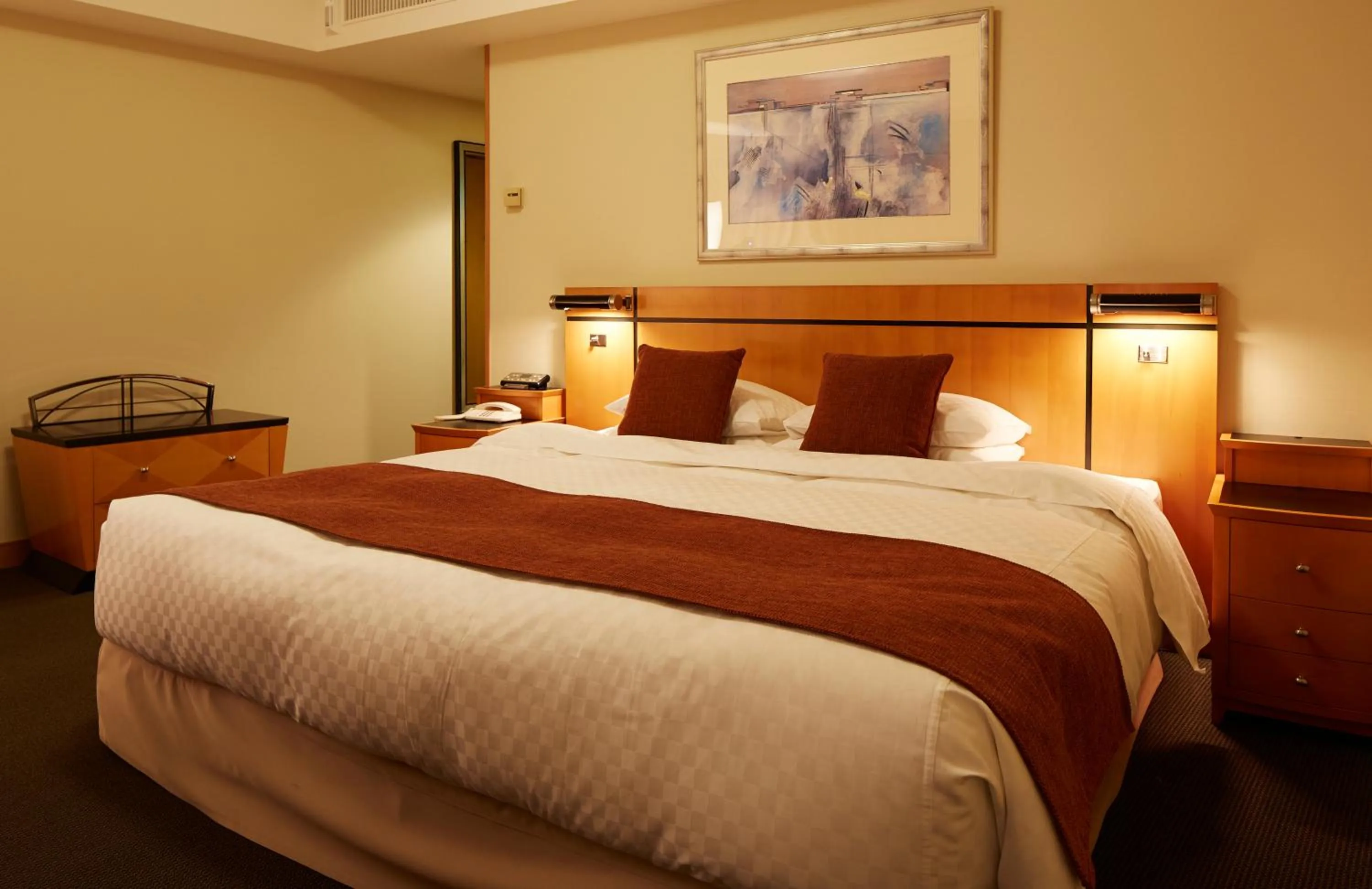 Bed in JR Hotel Clement Takamatsu