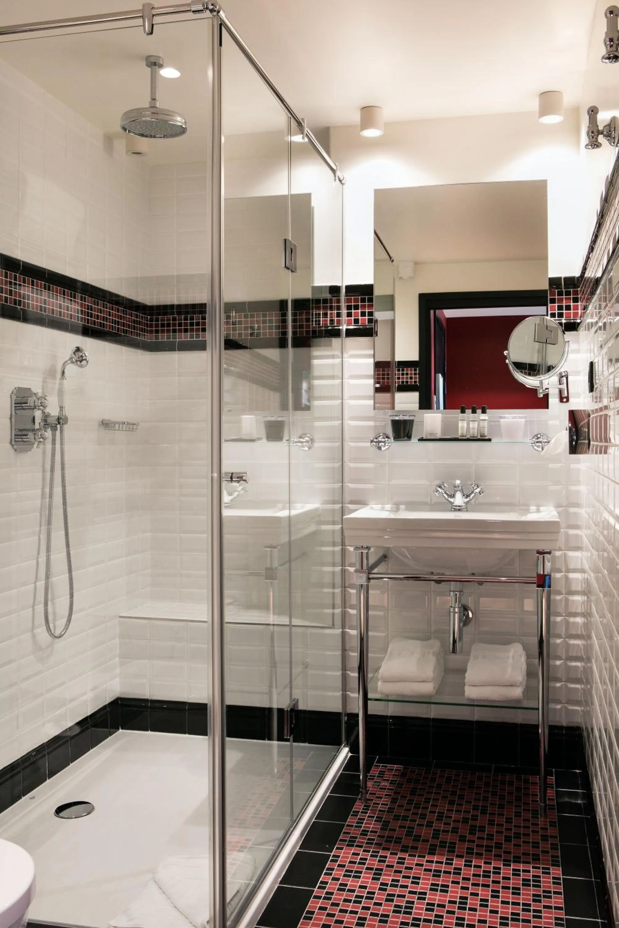 Bathroom in Hotel Monsieur & Spa