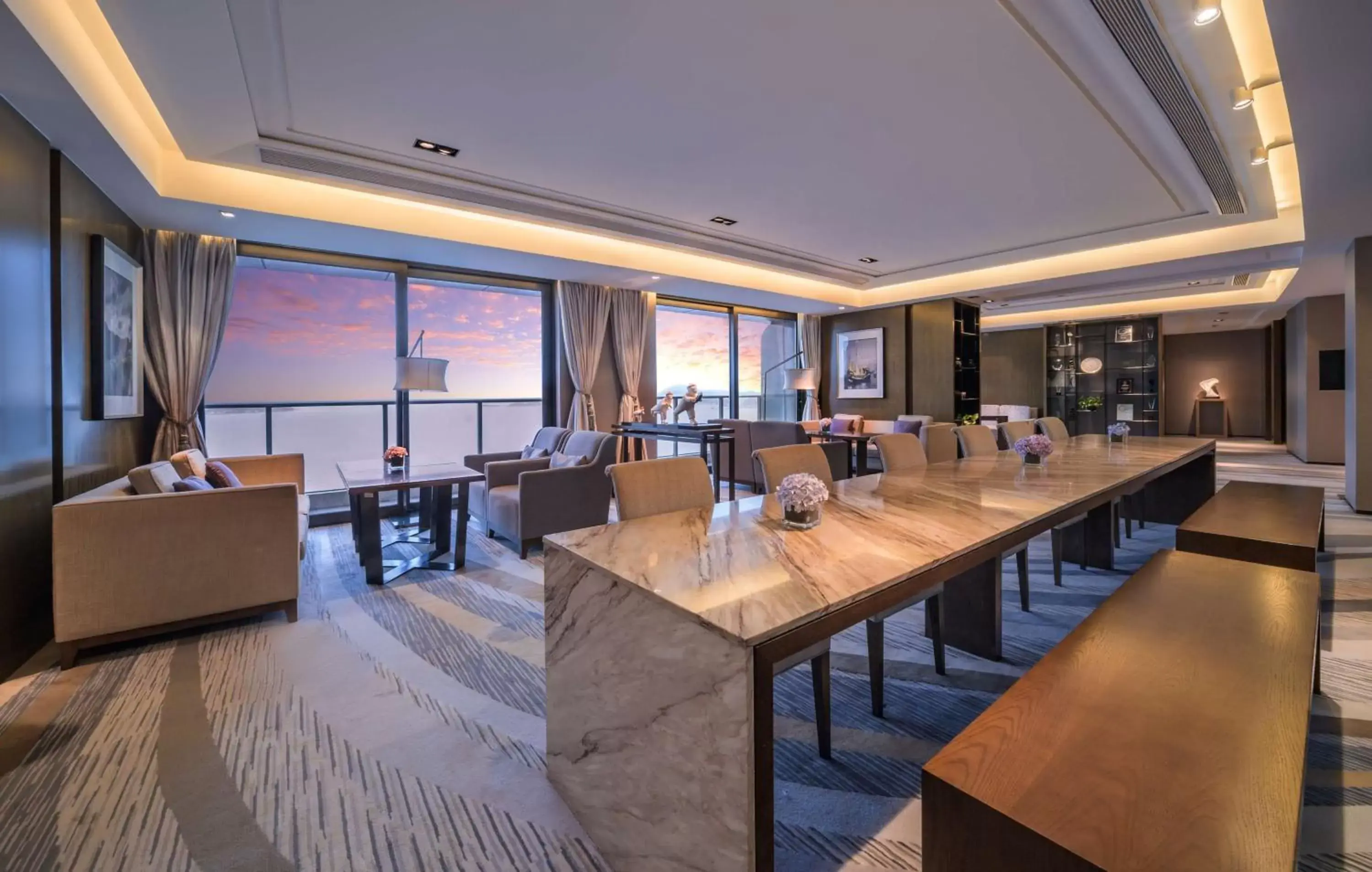 Property building, Lounge/Bar in Hilton Zhoushan