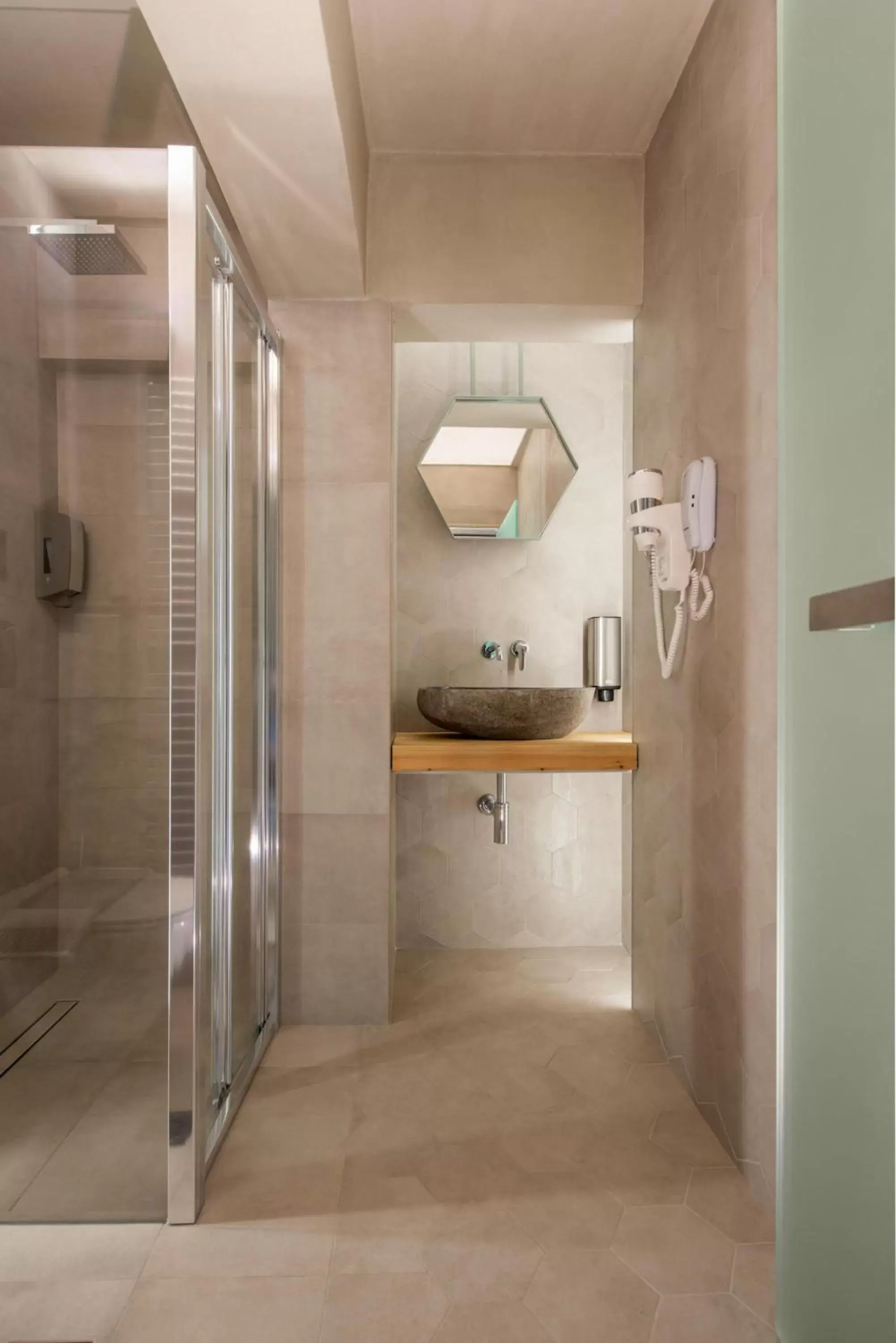 Shower, Bathroom in Tsikeli Boutique Hotel Meteora - Adults Friendly