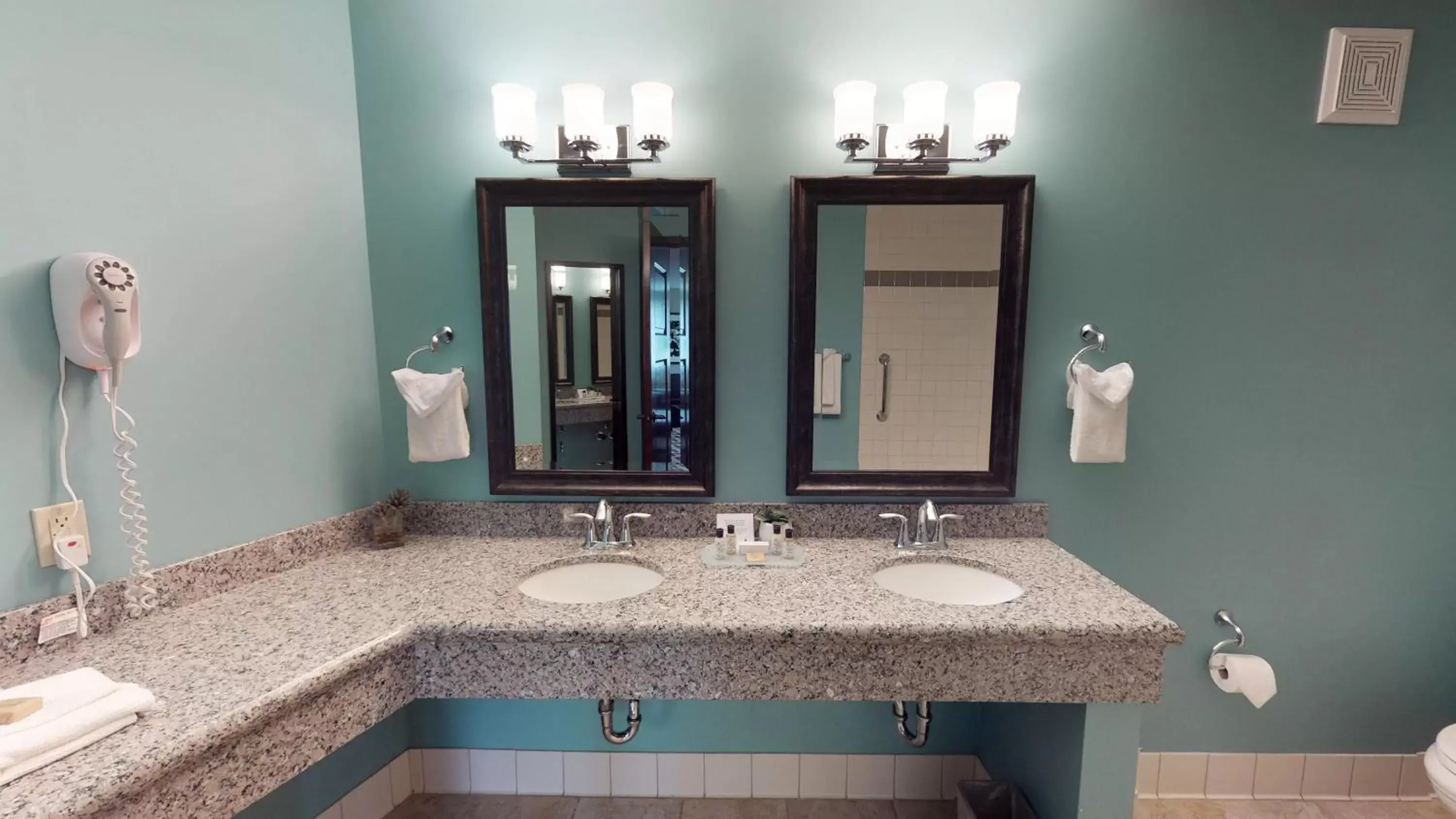 Bathroom in Bear Claw Casino & Hotel