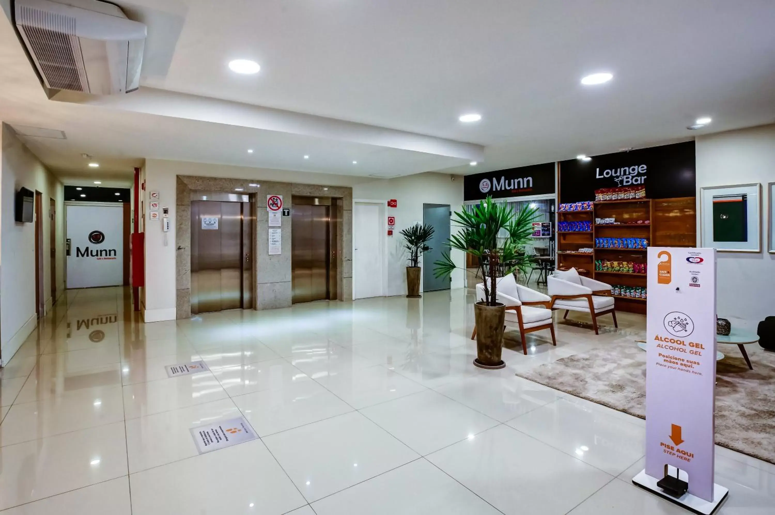 Lobby or reception in Go Inn Contagem - MG Lobby or reception in Go Inn Contagem - MG