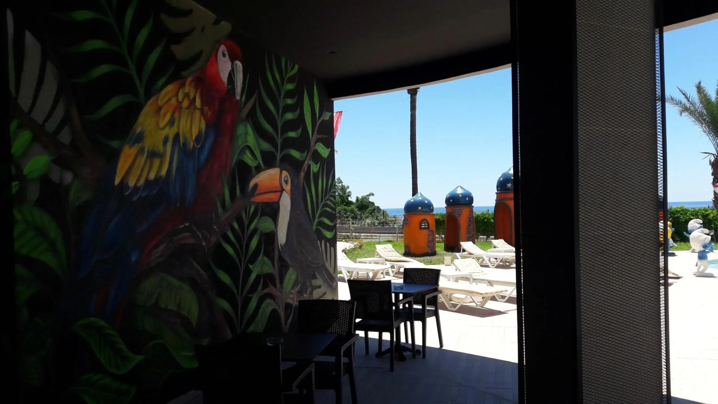 Lounge or bar in Cender Hotel Lounge or bar in Cender Hotel