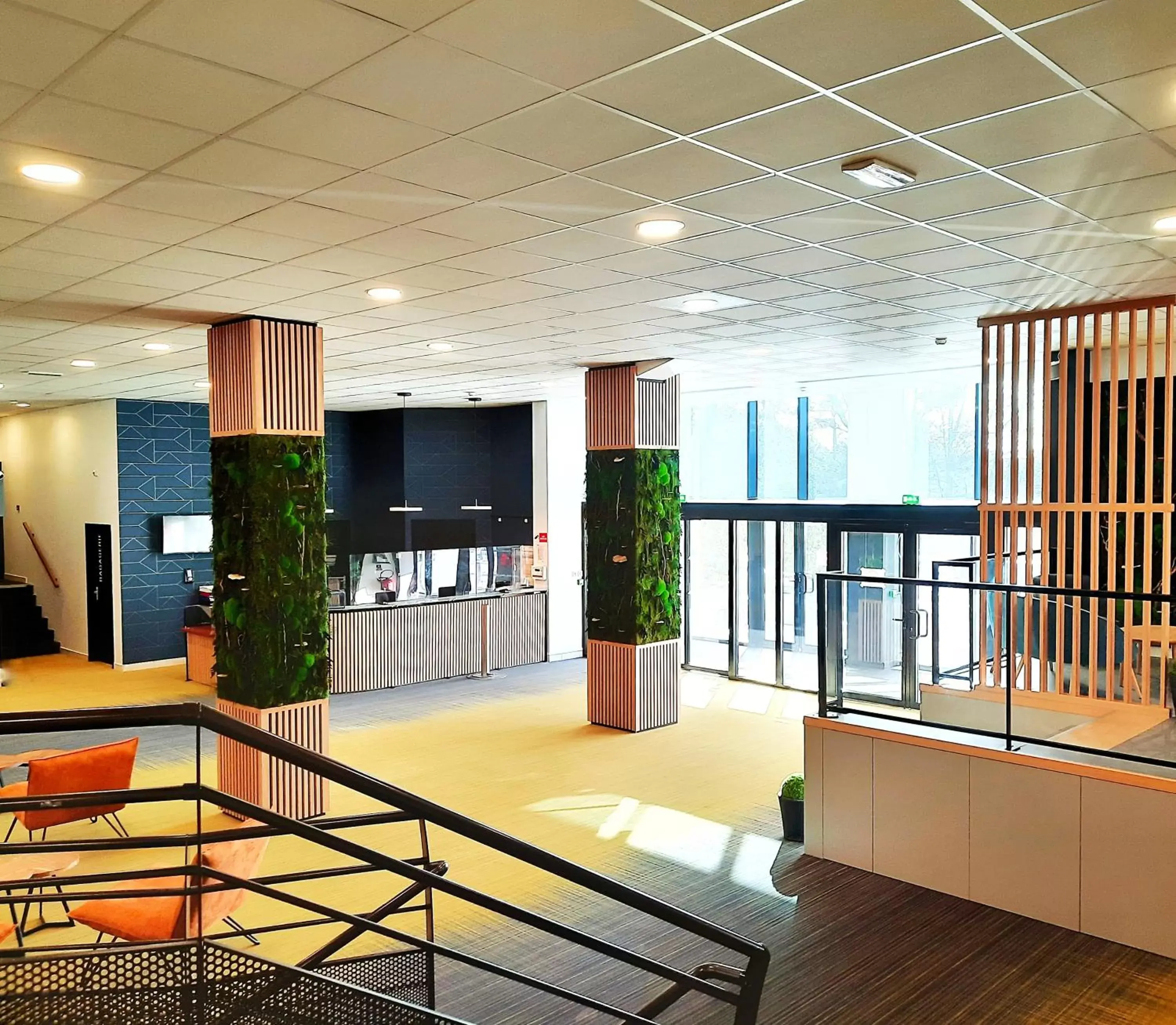 Lobby or reception in Sure Hotel by Best Western Nantes Beaujoire
