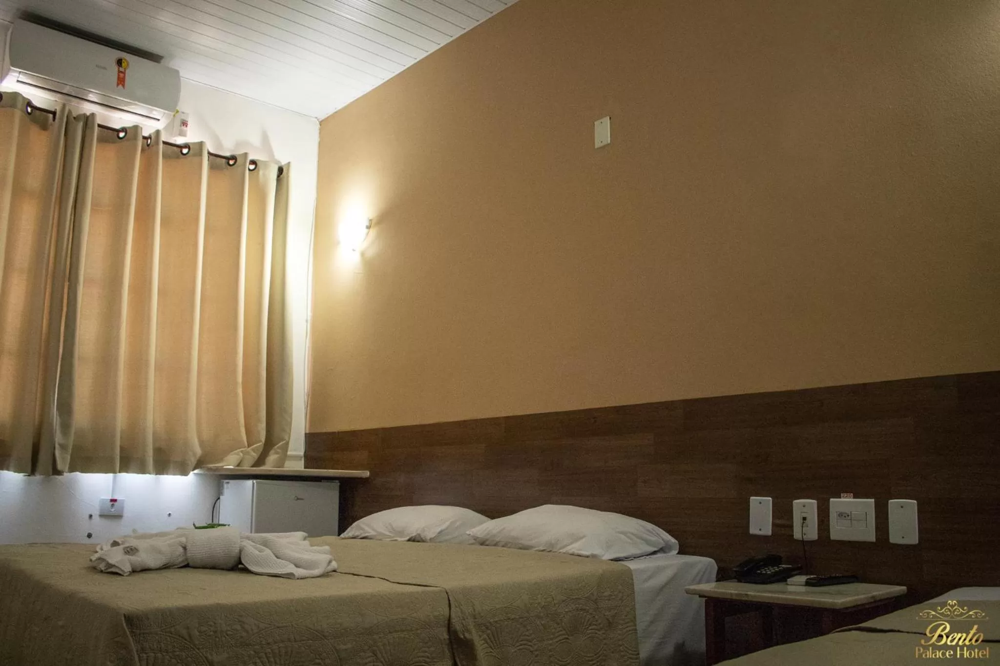 Bed in Bento palace hotel