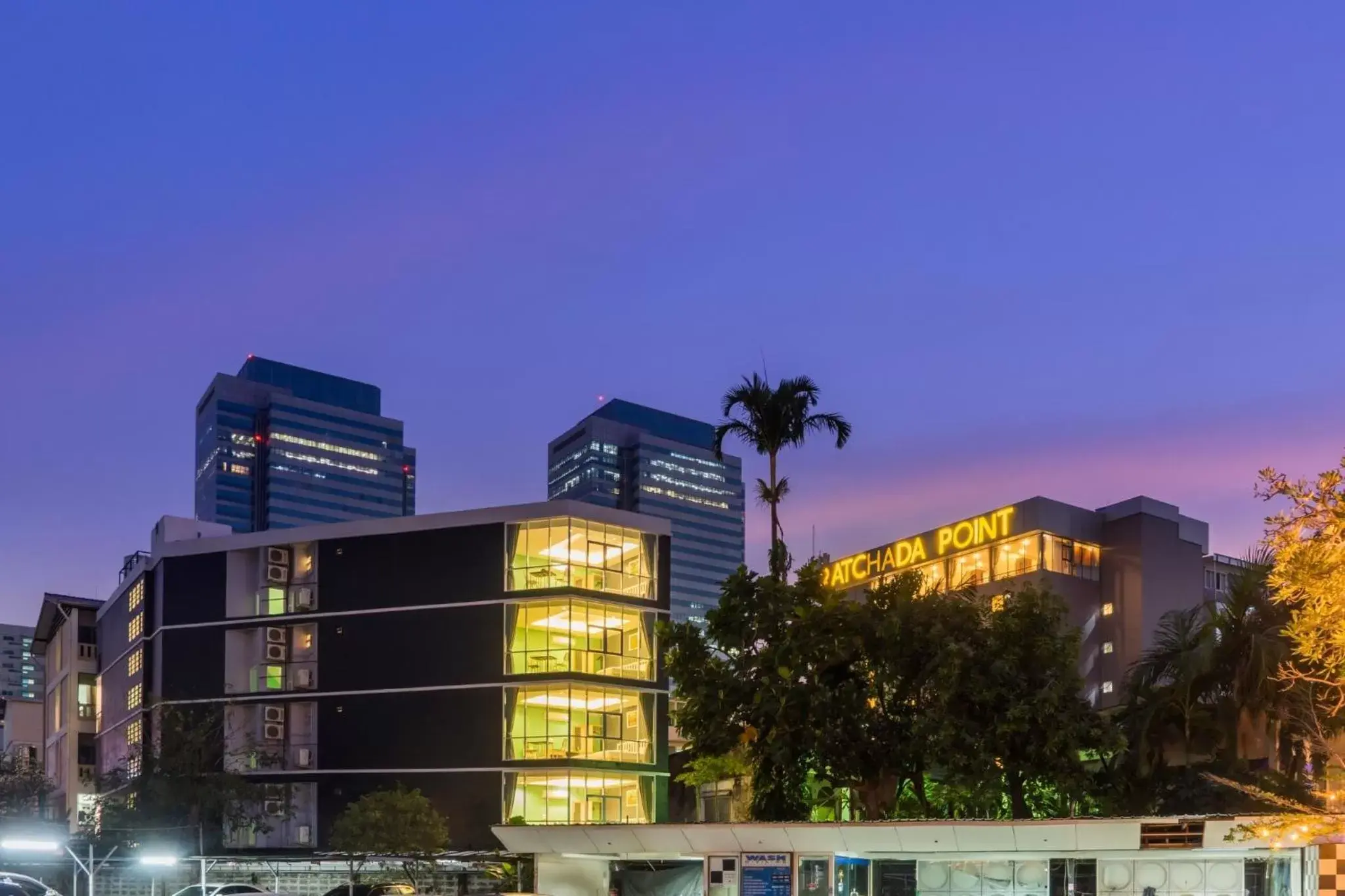 Property building in Ratchada Point Hotel Property building in Ratchada Point Hotel