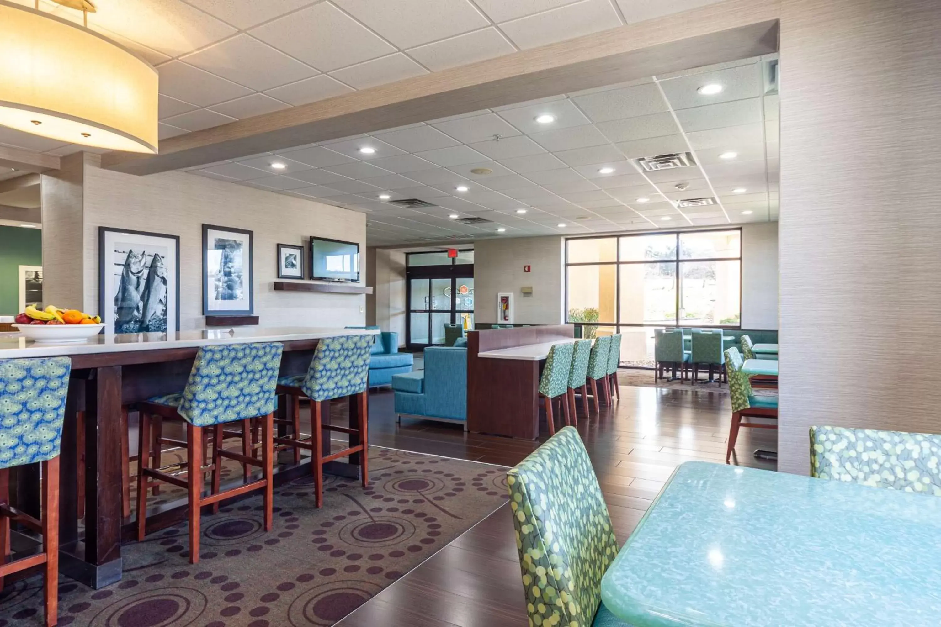 Lobby or reception, Restaurant/Places to Eat in Hampton Inn Front Royal