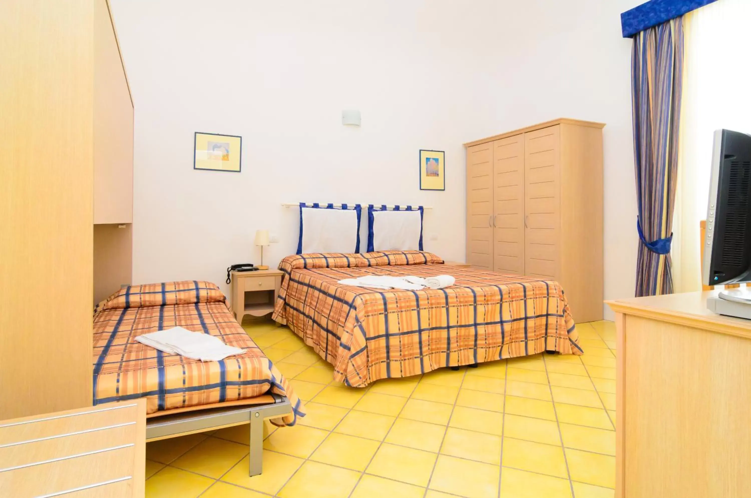 Bedroom, Bed in Albergo Villa Giusto