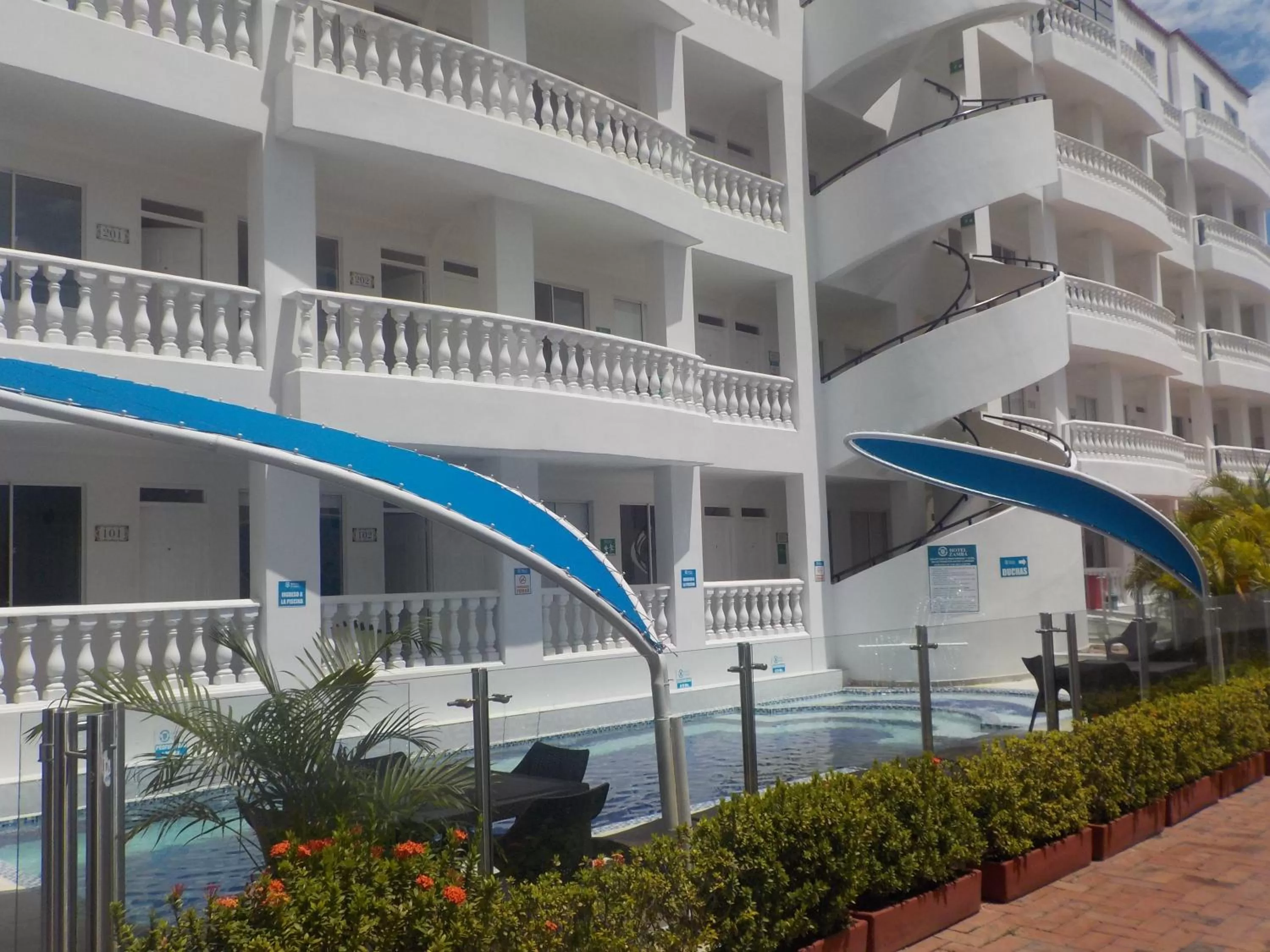 Property building in Hotel Zamba