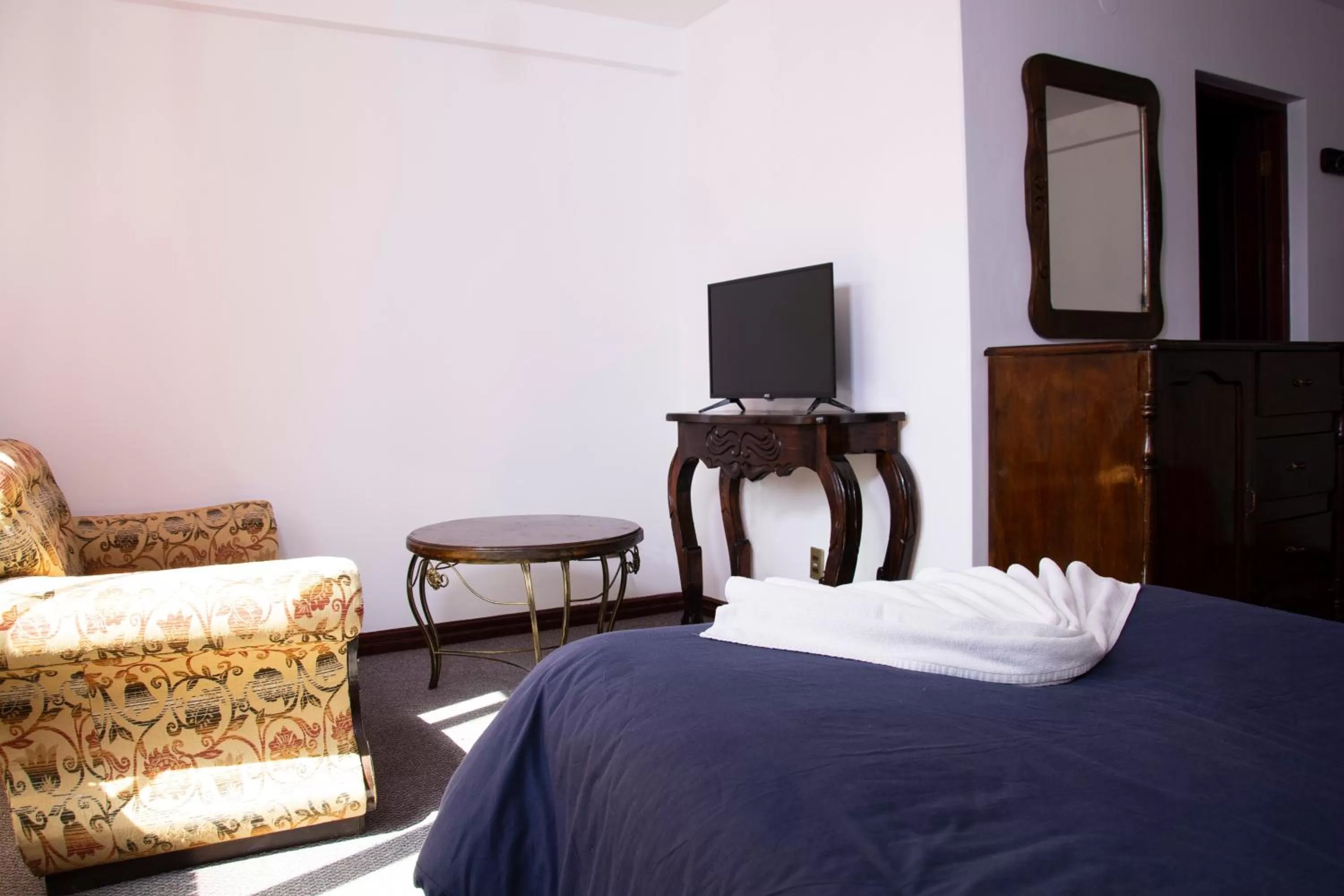 Decorative detail, Bed in Inca's Room