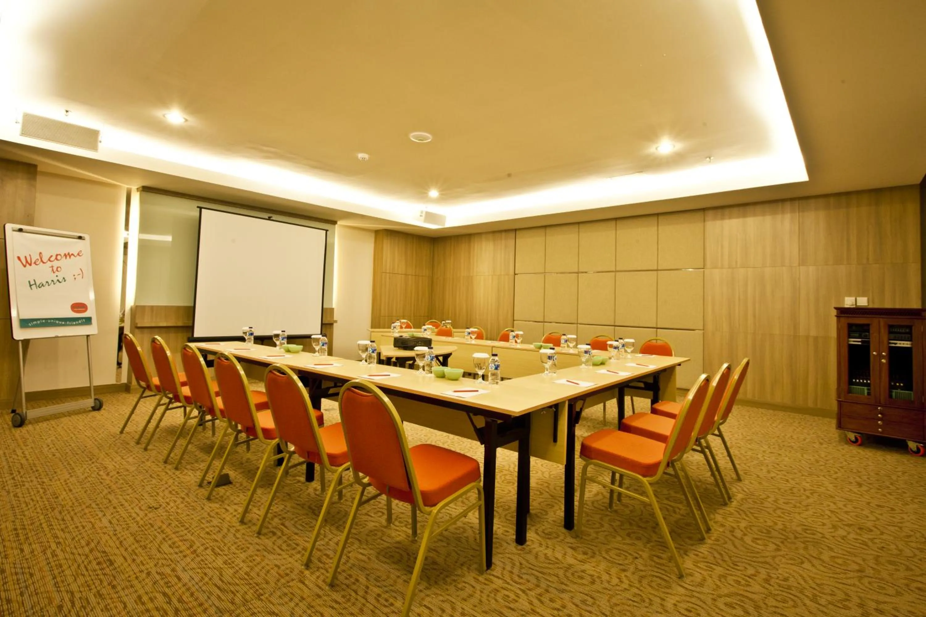 Business facilities in HARRIS Hotel & Conventions Malang