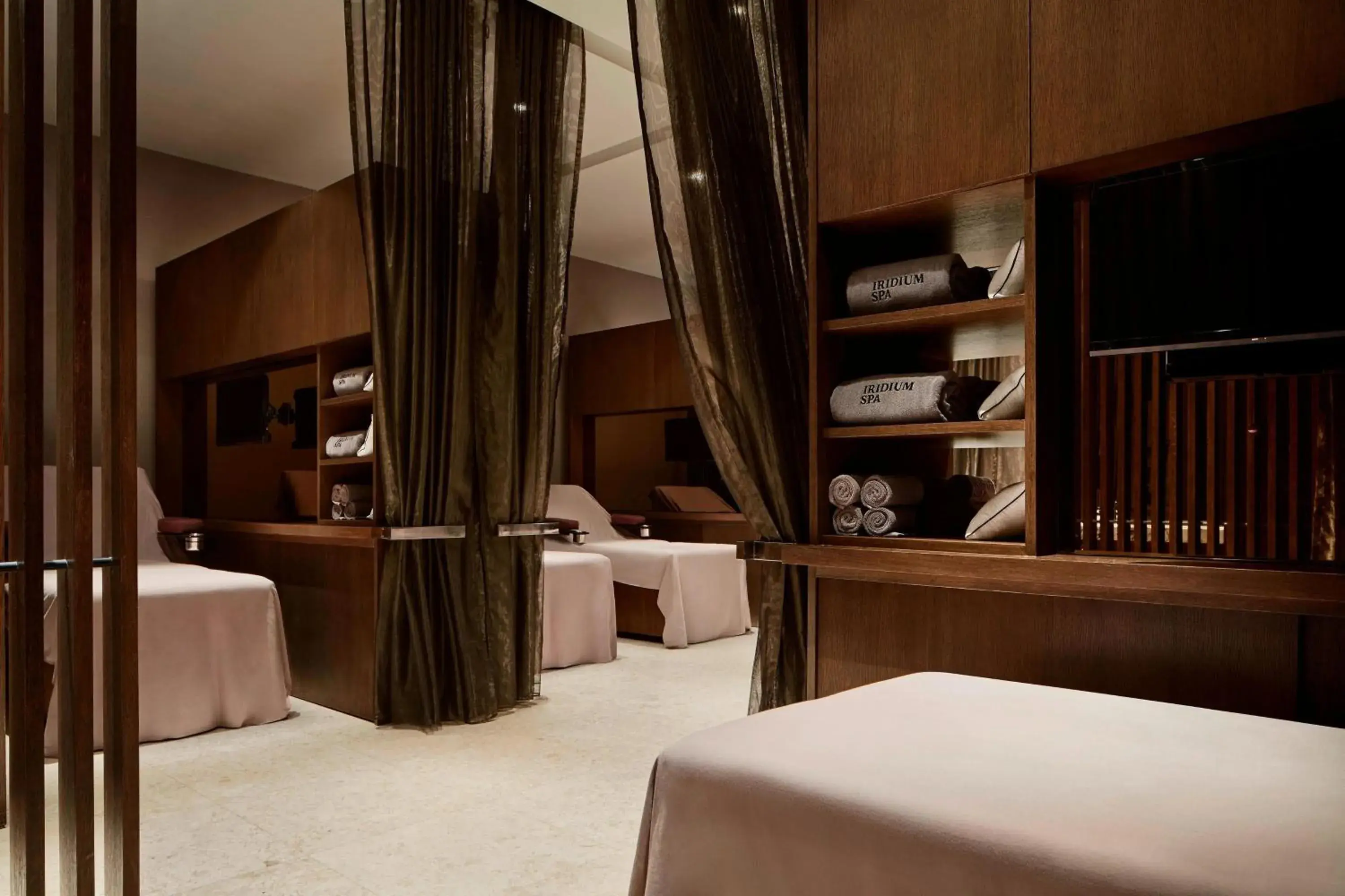 Lounge or bar, Bed in The St. Regis Kuala Lumpur