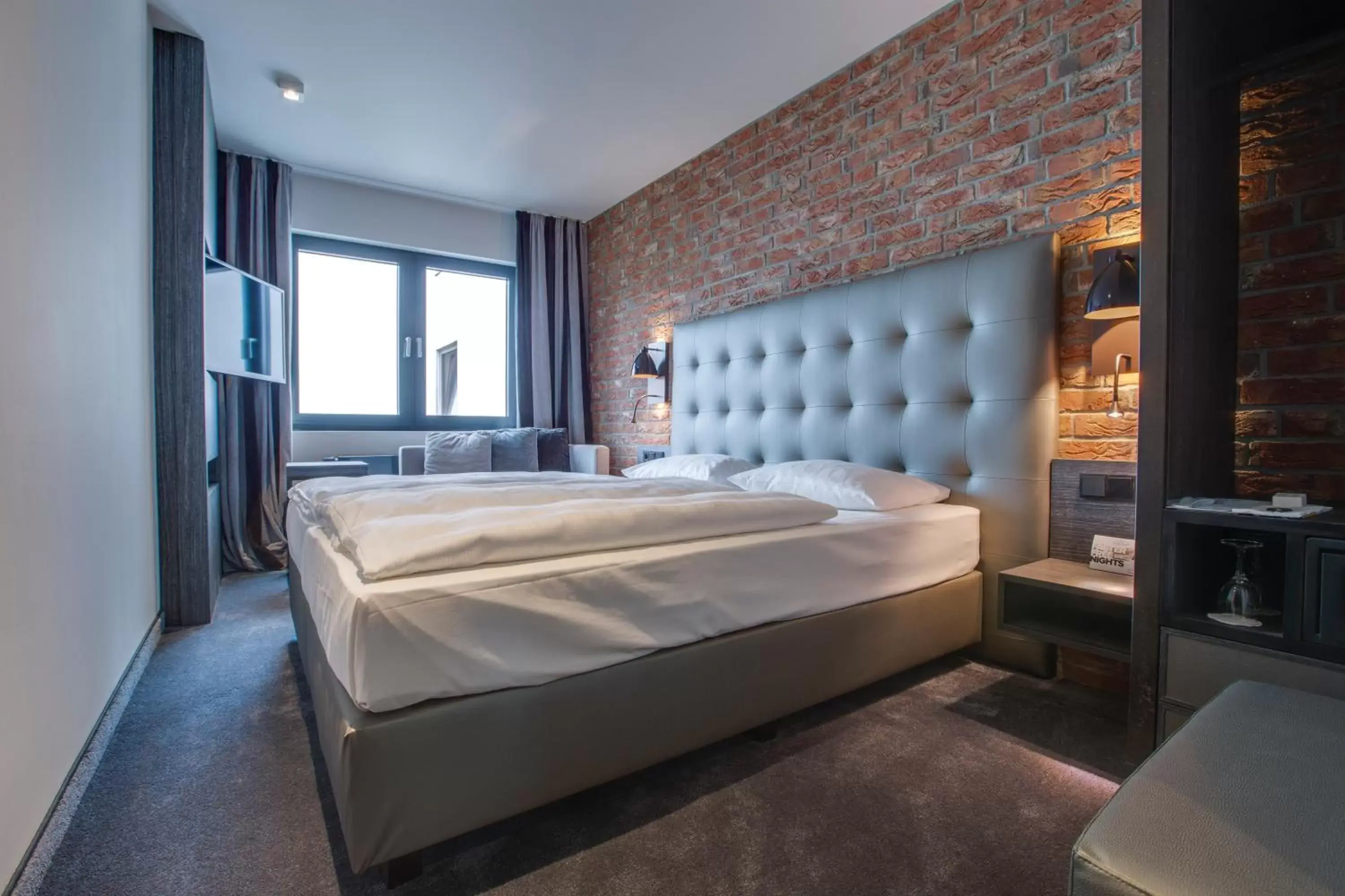 Bedroom, Bed in Park Inn by Radisson Lübeck