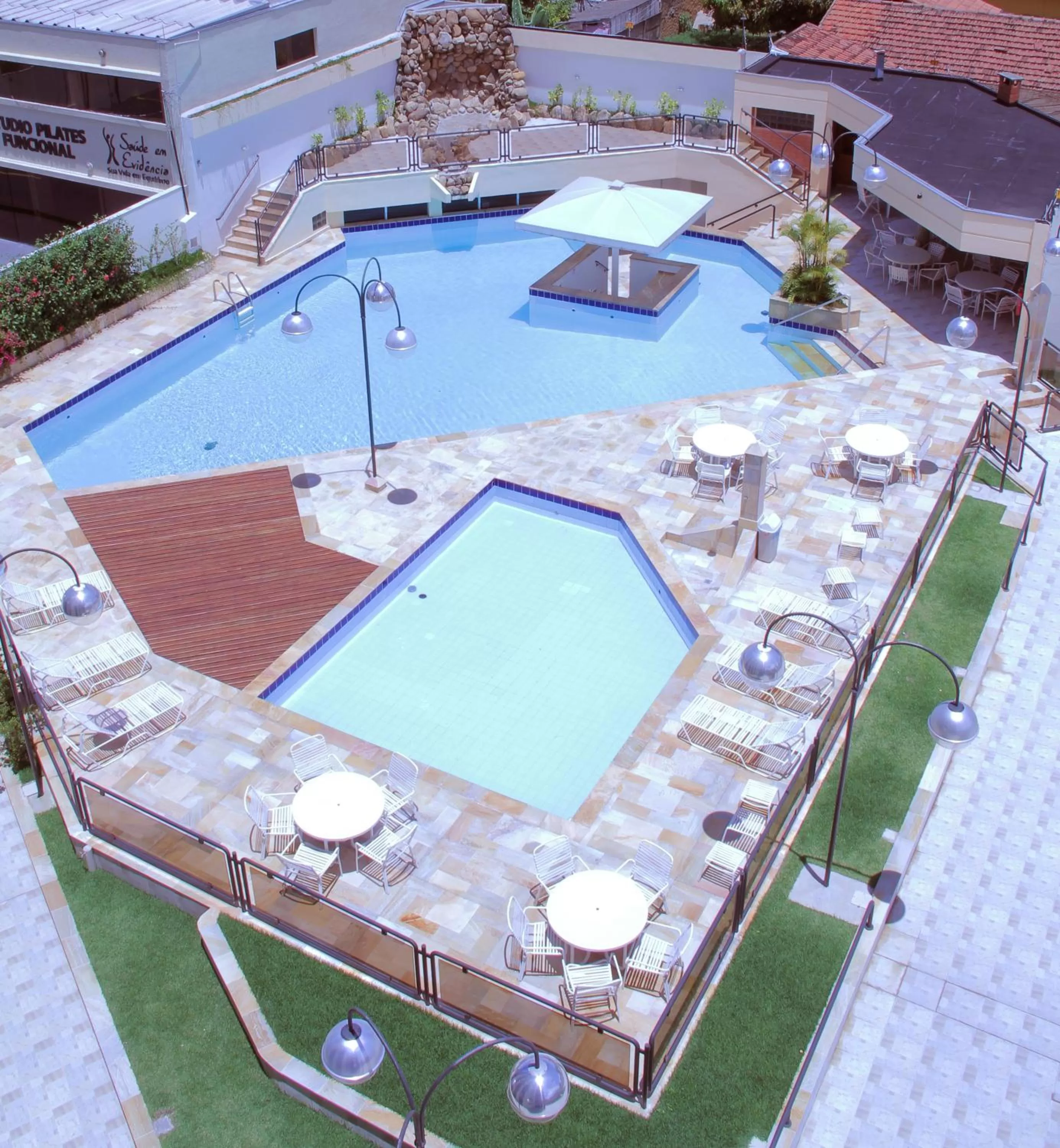 BBQ facilities in Hotel Ema Palace