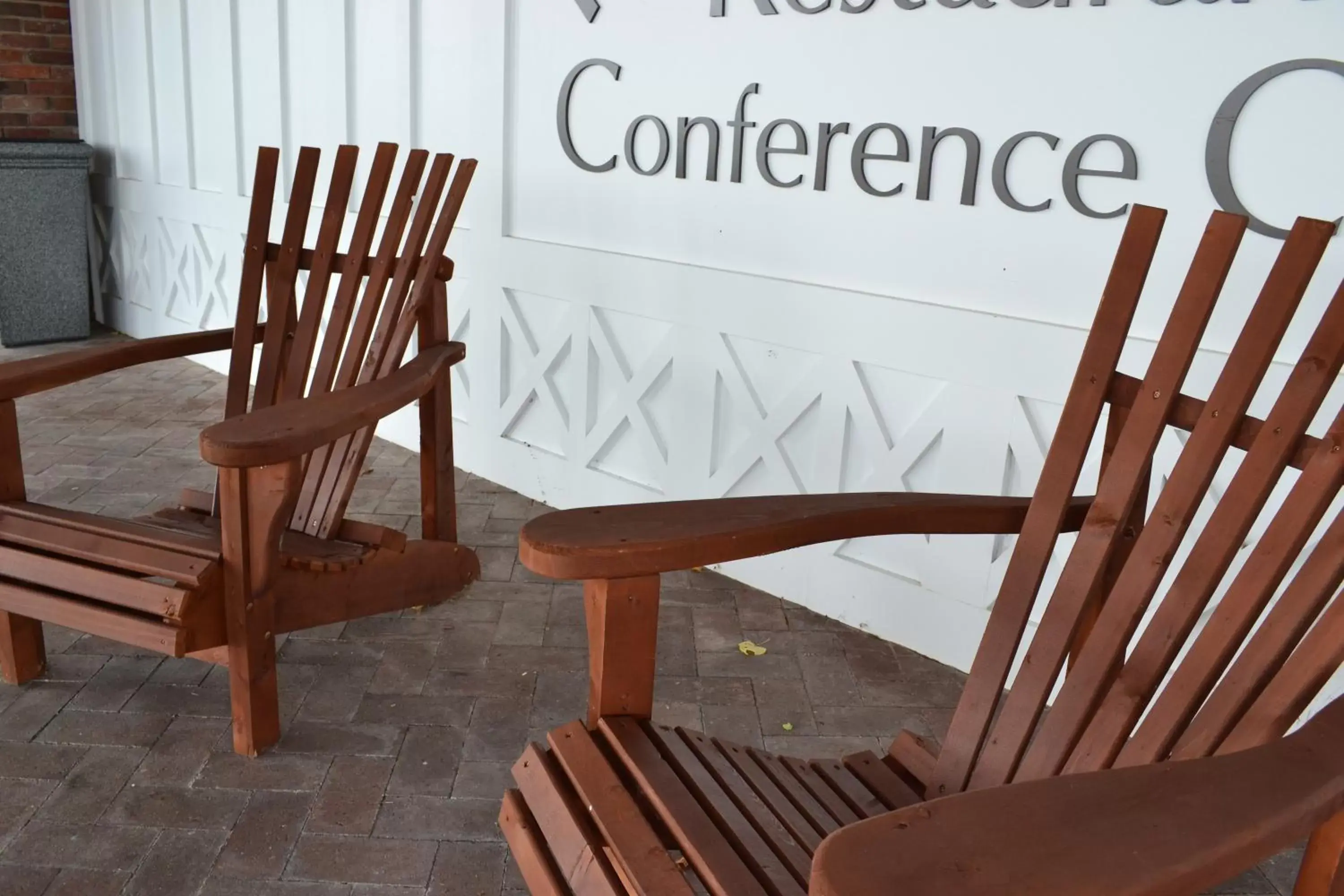 Facade/entrance in Best Western University Inn Facade/entrance in Best Western University Inn