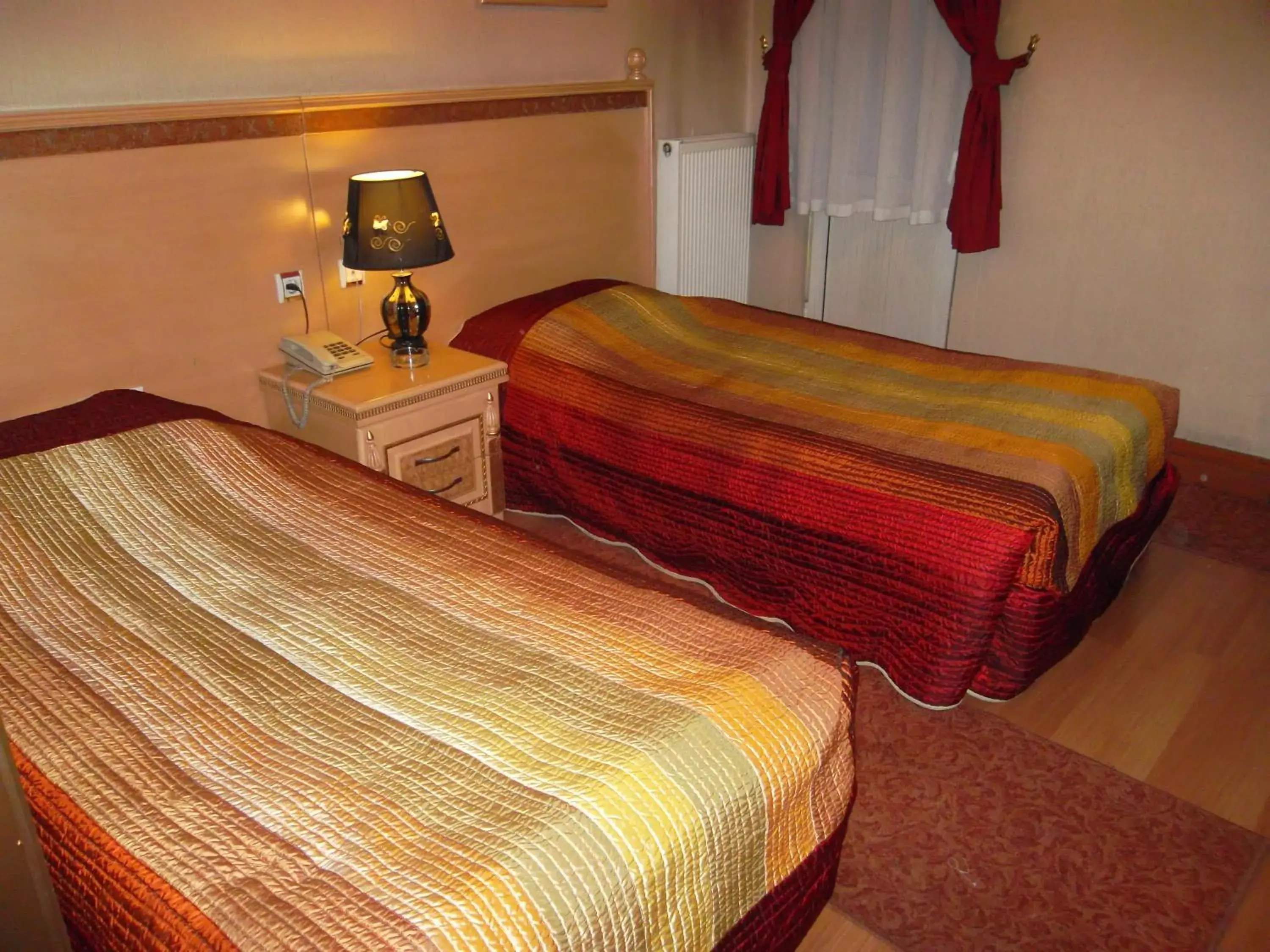 Bed in Kucuk Velic Hotel