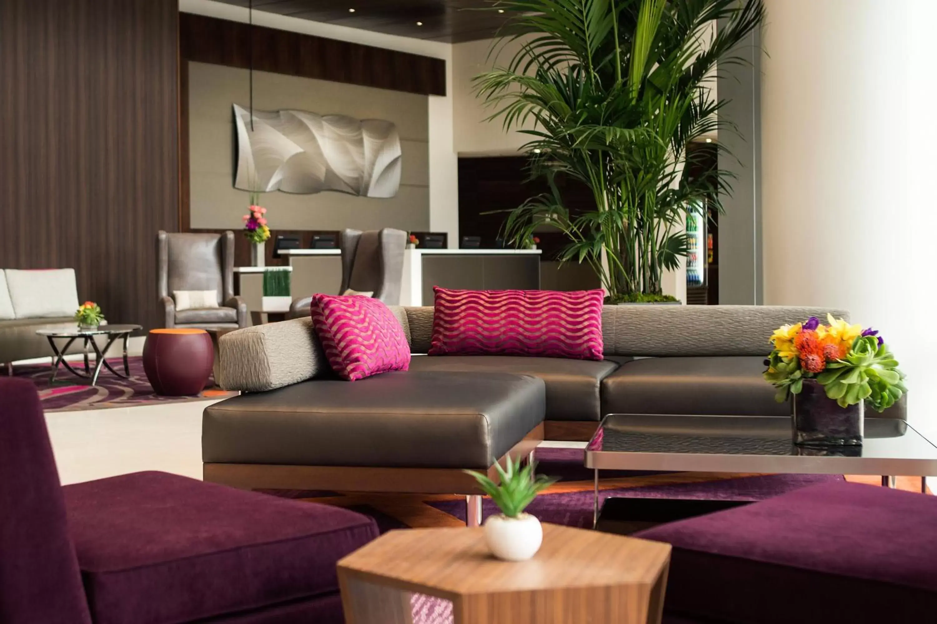 Lobby or reception, Seating Area in Courtyard by Marriott Los Angeles L.A. LIVE