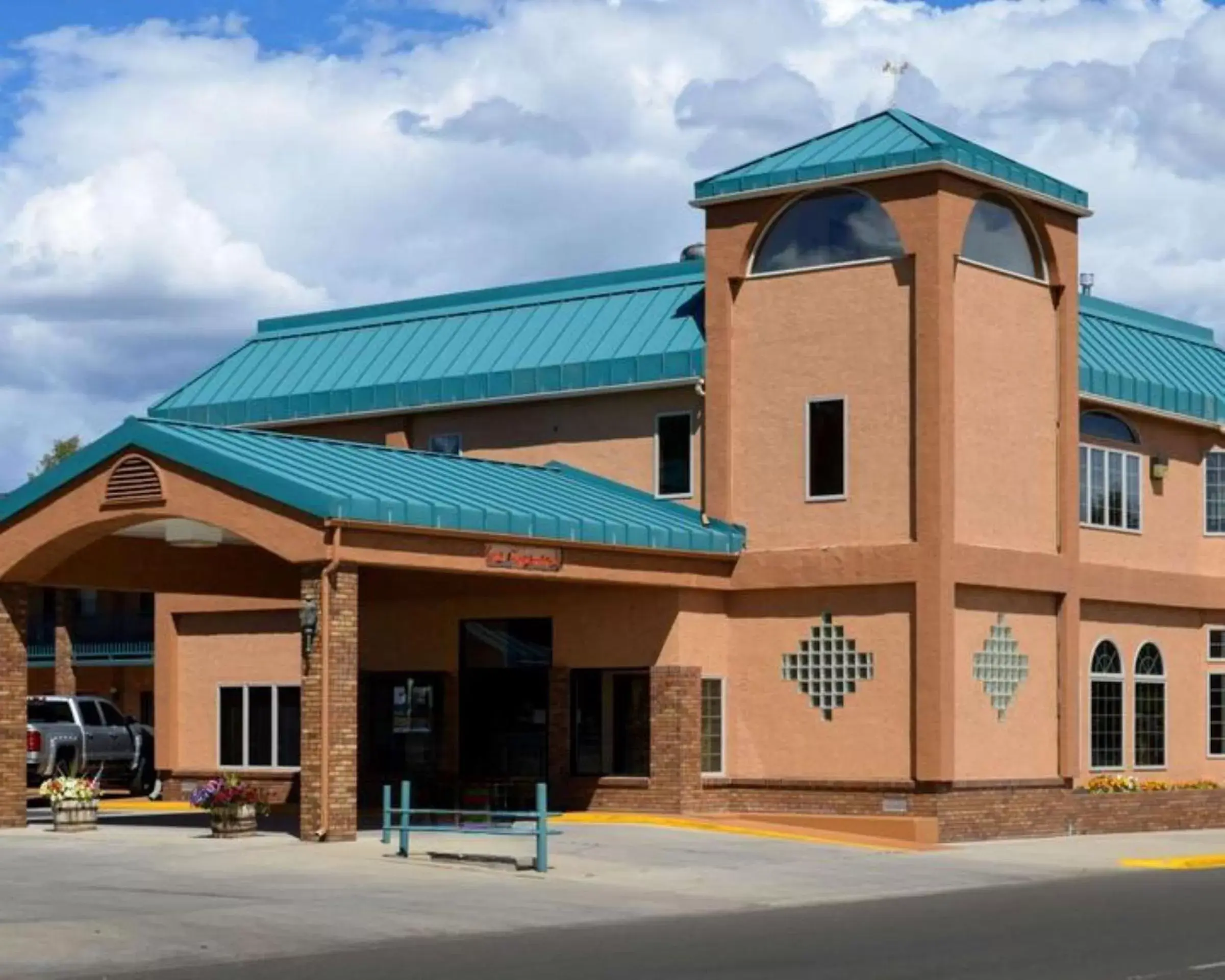 Property Building in Wingate by Wyndham Gunnison Near Western Colorado University