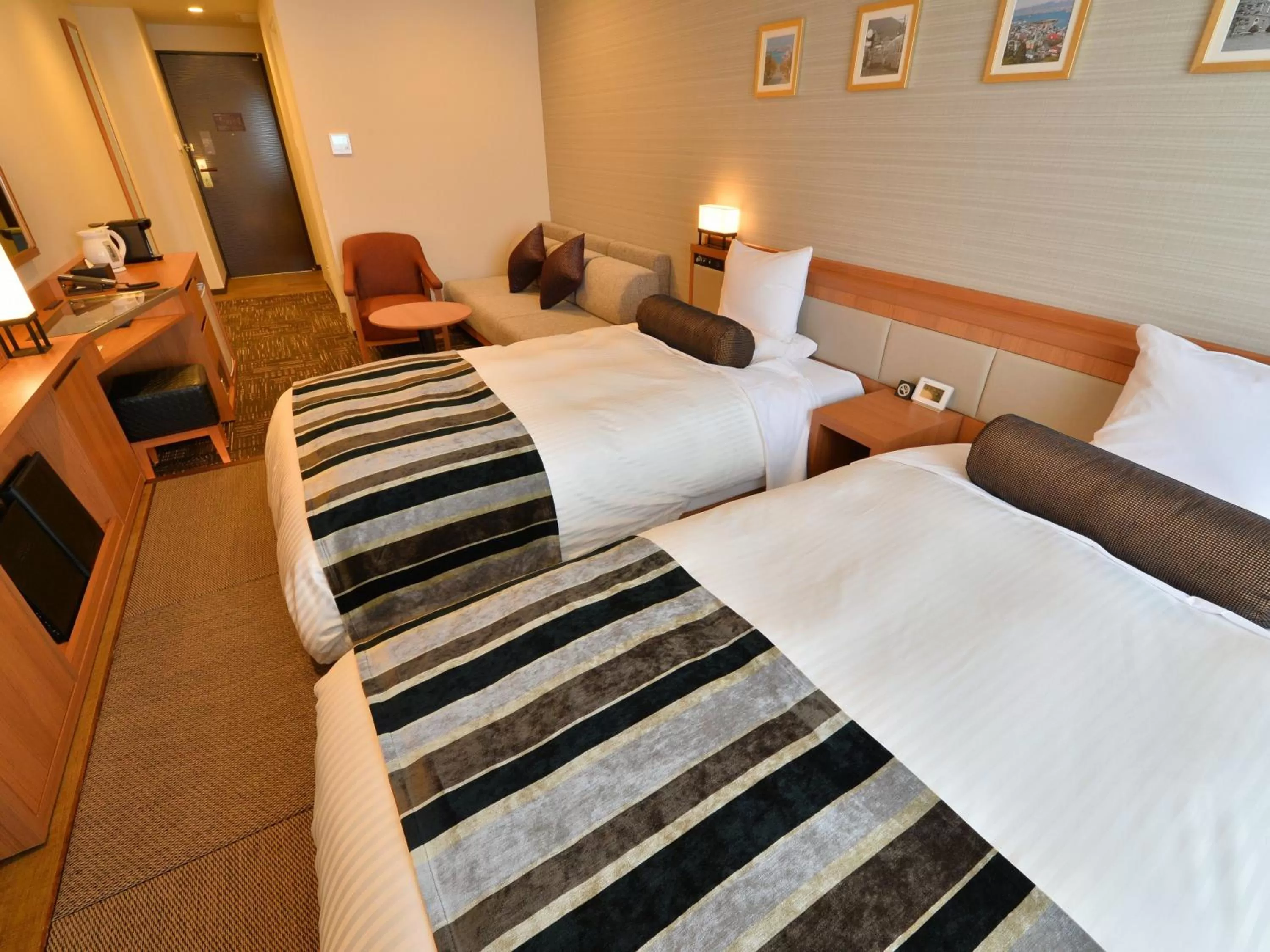 Photo of the whole room, Bed in Hakodate Kokusai Hotel